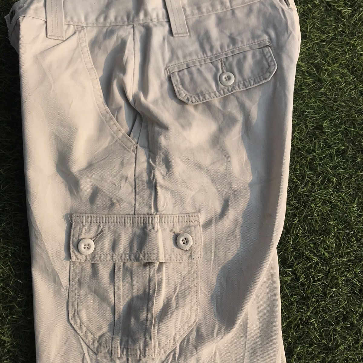 Levi's × Levi's Vintage Clothing Vintage 90s Levis Silver tab Cargo short pants Khakis model Size US 30 / EU 46 - 13 Thumbnail