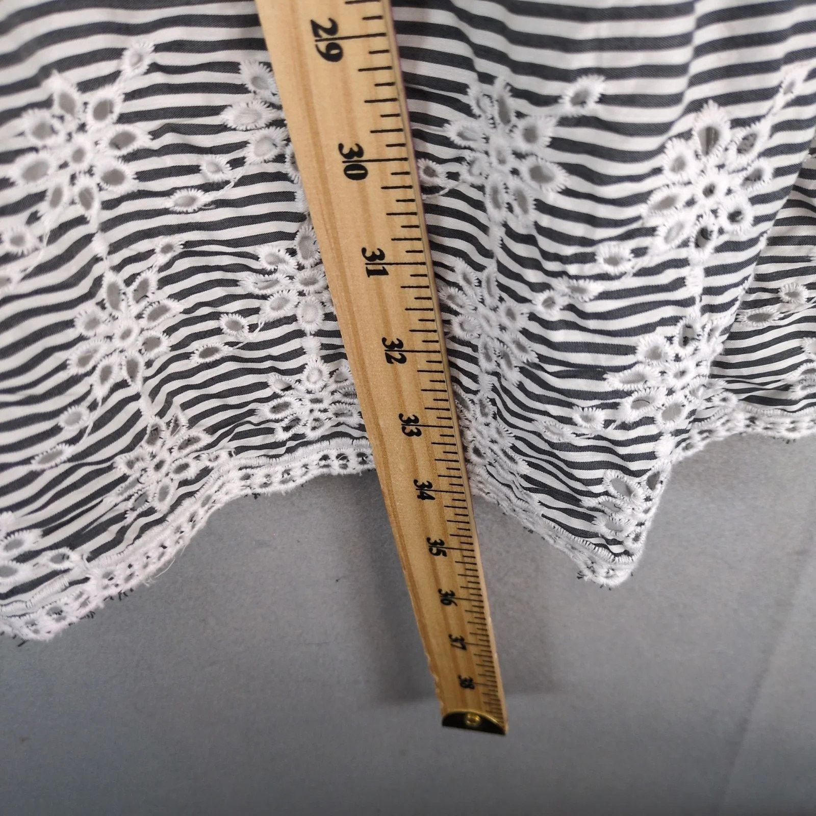 Other Willow & Clay Embroidered Floral Eyelet Lace Striped Dress Size L / US 10 / IT 46 - 5 Thumbnail