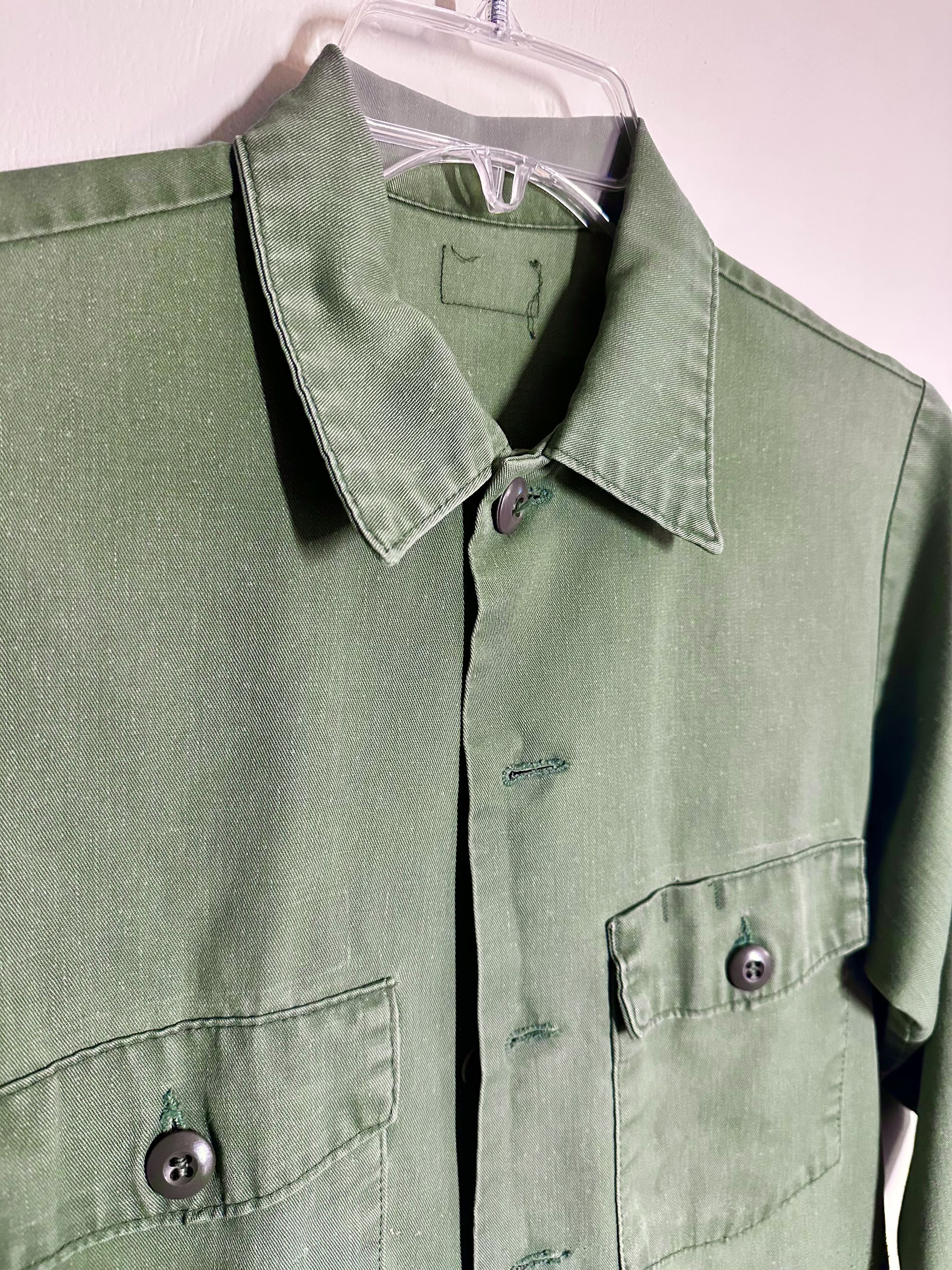 Other Vietnam Era US Army OG-107 Type III Fatigue Utility Shirt Size US L / EU 52-54 / 3 - 1 Thumbnail