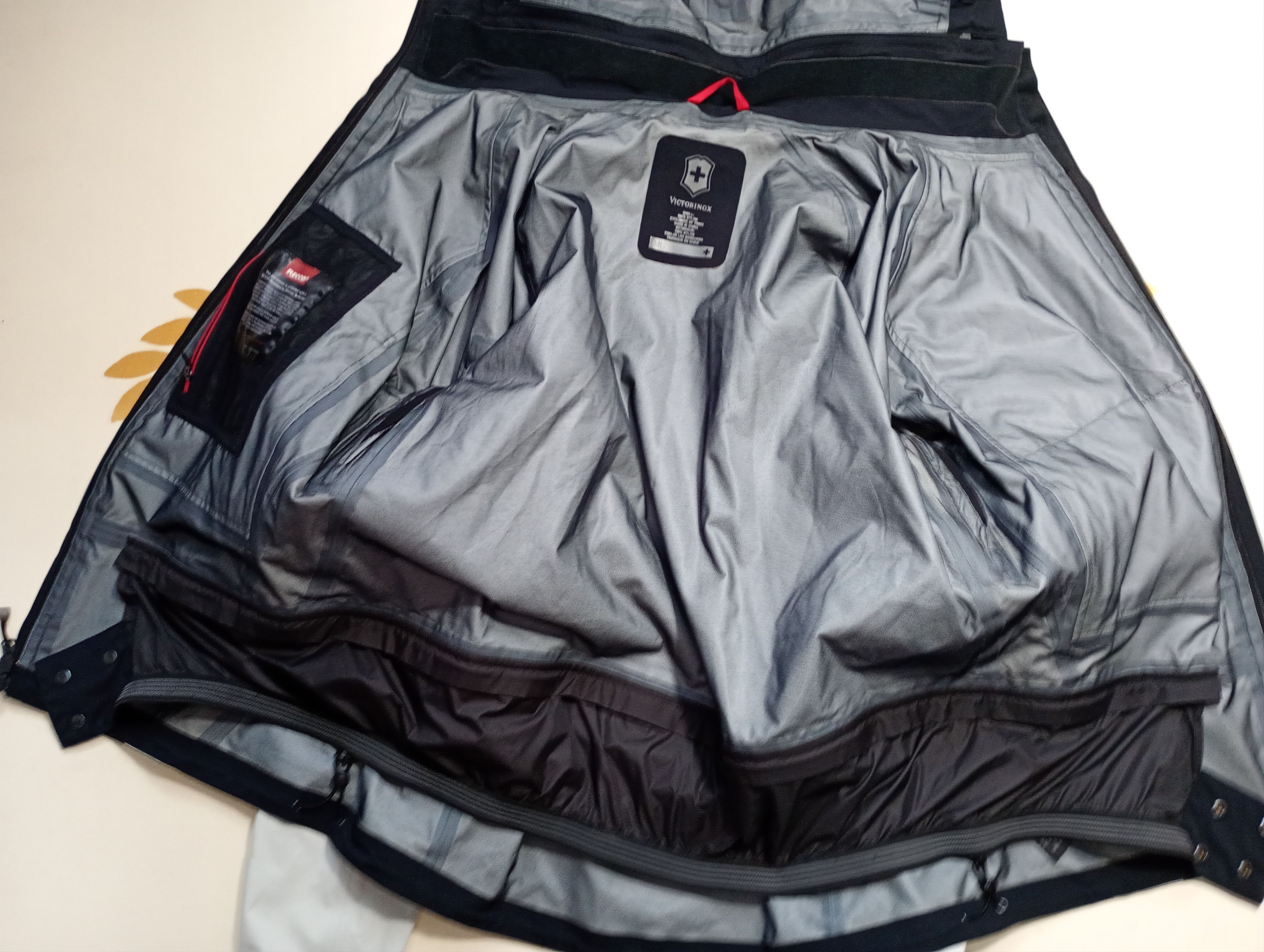 Victorinox Victorinox Recco Jacket Size US L / EU 52-54 / 3 - 16 Thumbnail