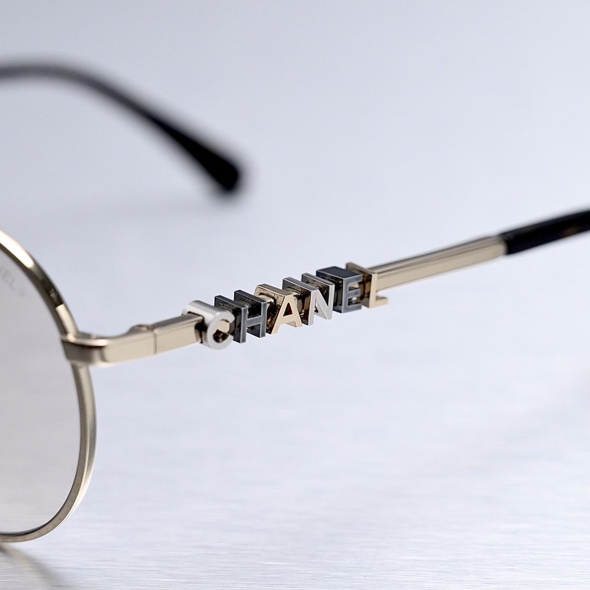 Chanel CHANEL 0CH4282 C485M4 SUNGLASSES Size ONE SIZE - 3 Thumbnail