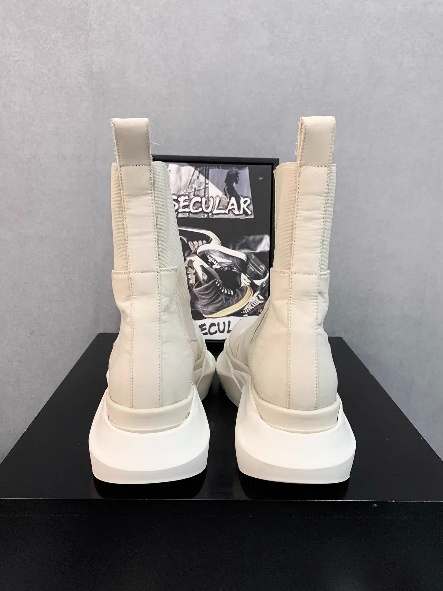 Rick Owens Rick Owens Beatle Mega Tractor Chelsea Boot K34 Size US 6 / EU 39 - 7 Thumbnail
