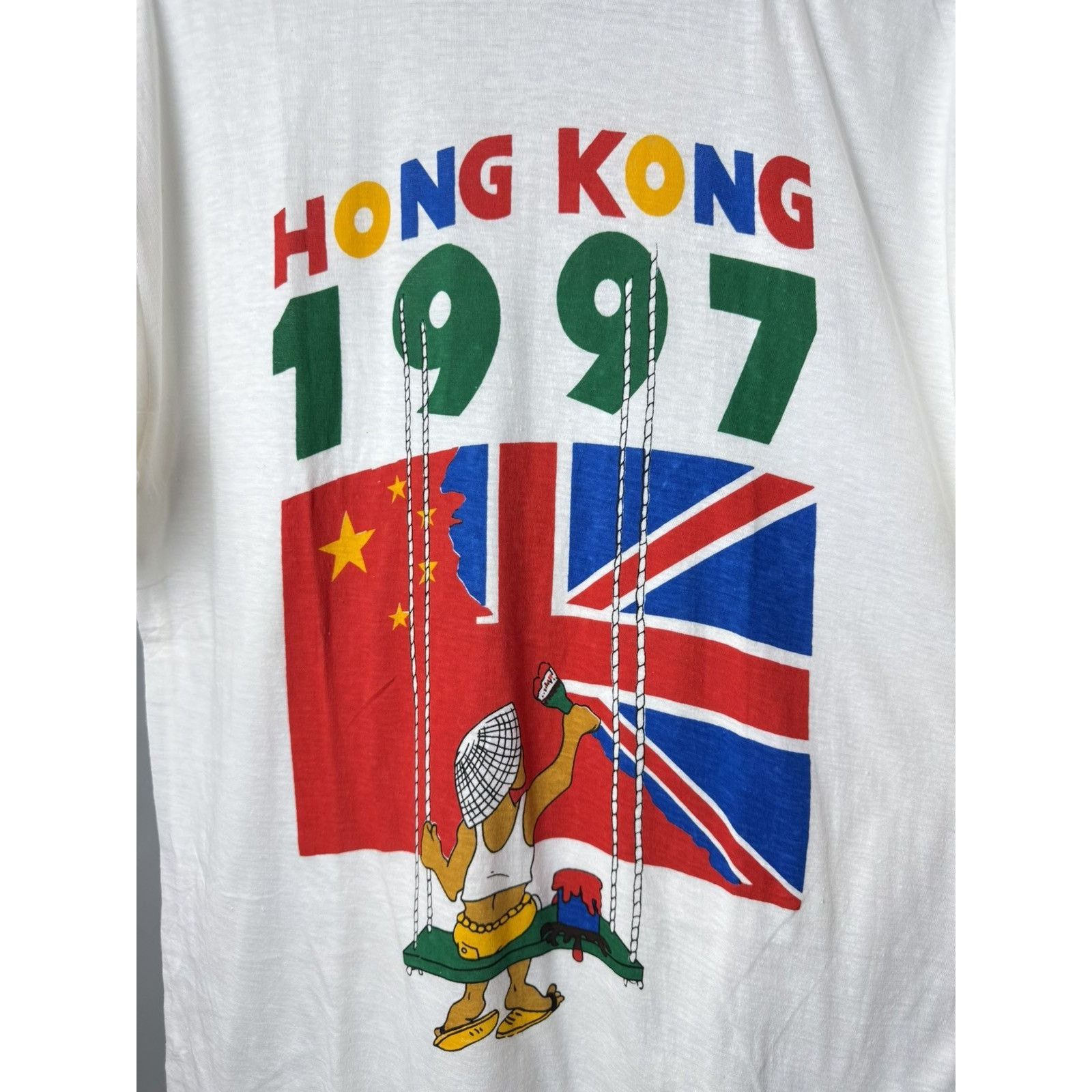Vintage 1997 Rare! Vintage Hong Kong War China United Kingdom Tee Size US M / EU 48-50 / 2 - 2 Thumbnail