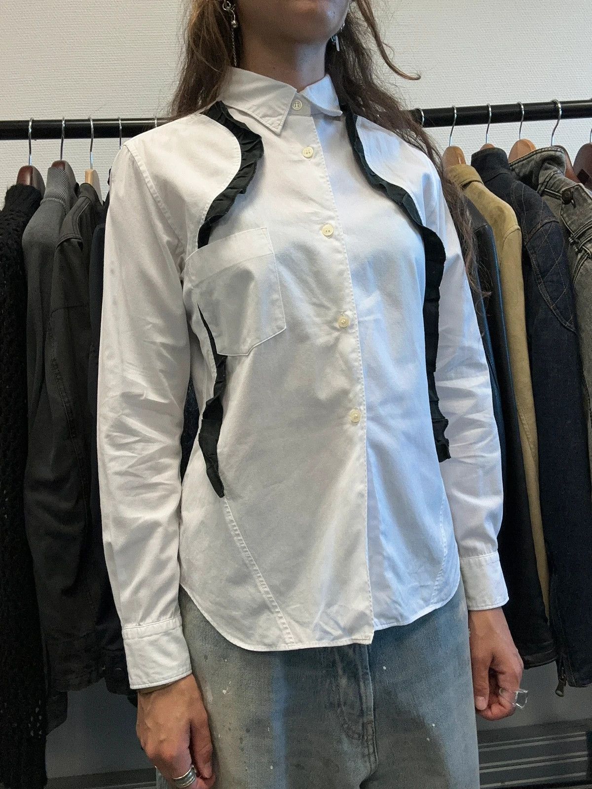 Comme des Garcons Comme Des Garçons Black AD2010 White & Black Straps Shirt Size XS / US 0-2 / IT 36-38 - 2 Thumbnail
