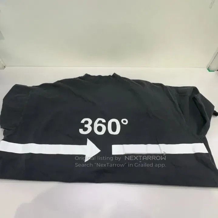 Balenciaga Balenciaga Black Graphic Batwing Short Sleeve T. Size US M / EU 48-50 / 2 - 9 Thumbnail