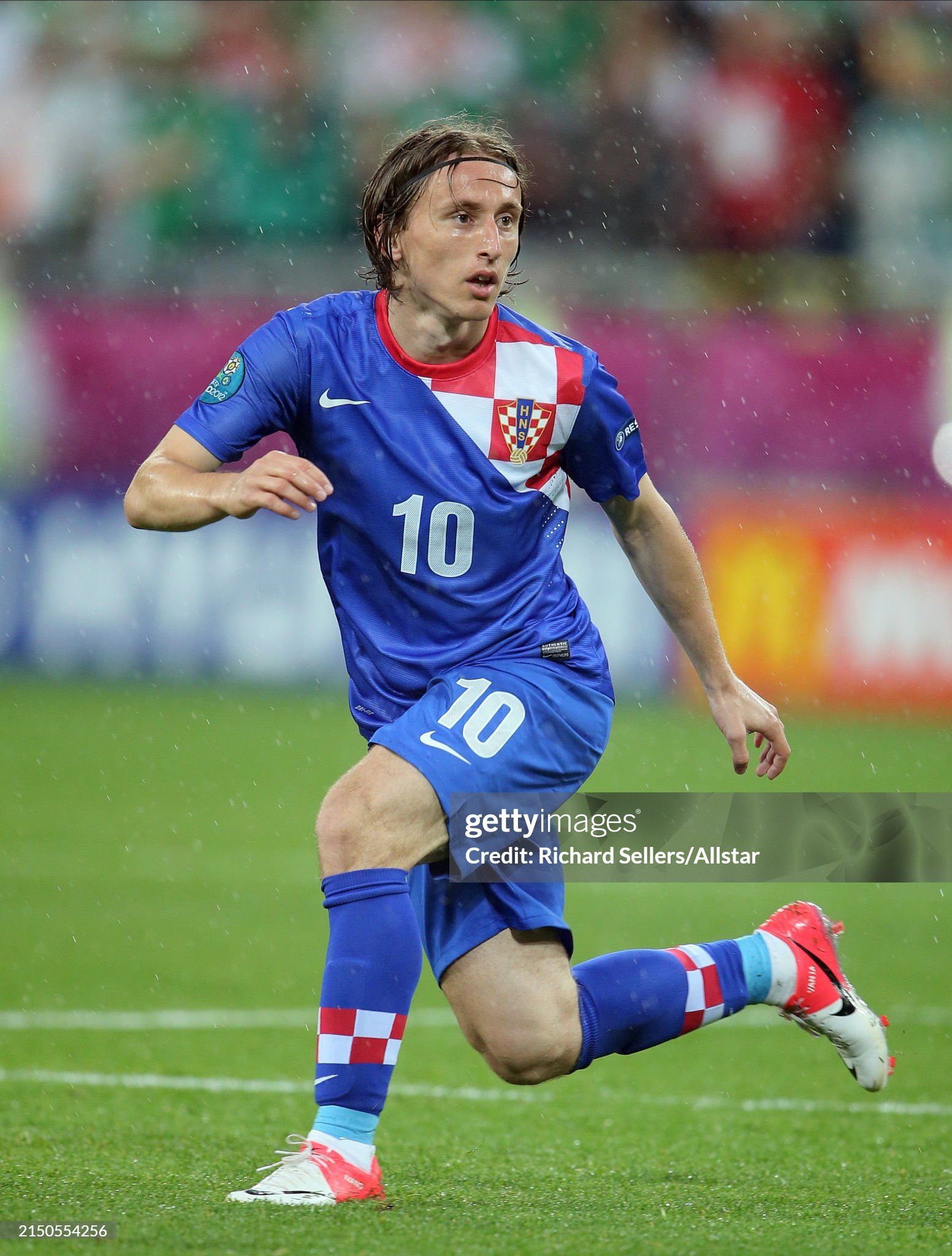 Nike Nike x Croatia 2012 Modric #10 Away Jersey Size US S / EU 44-46 / 1 - 9 Thumbnail
