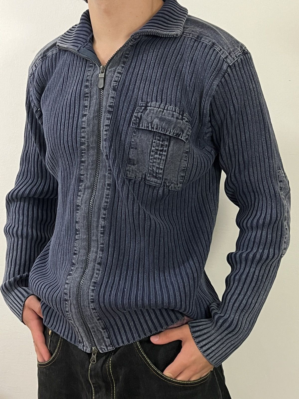 Diesel × Japanese Brand Vintage Y2K Diesel Distressed Faded Effect sweater skulls Size US L / EU 52-54 / 3 - 1 Thumbnail