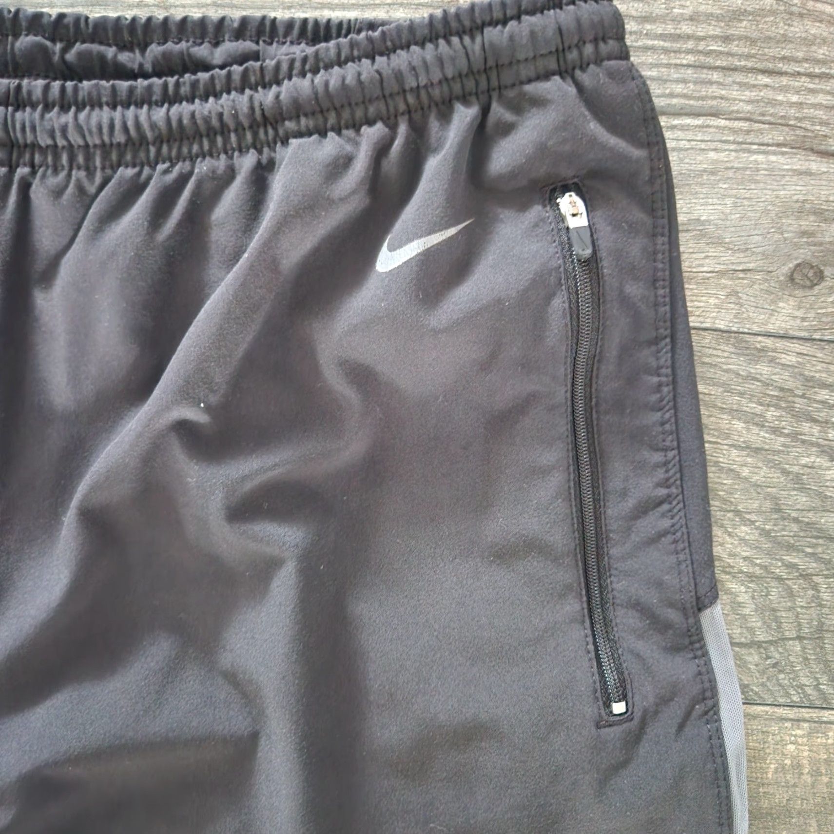 Nike Nike Dri-FIT Men’s M Dark Gray Striped Athletic Pants with Zip Pockets Track Pants Mens Size US 31 - 4 Thumbnail