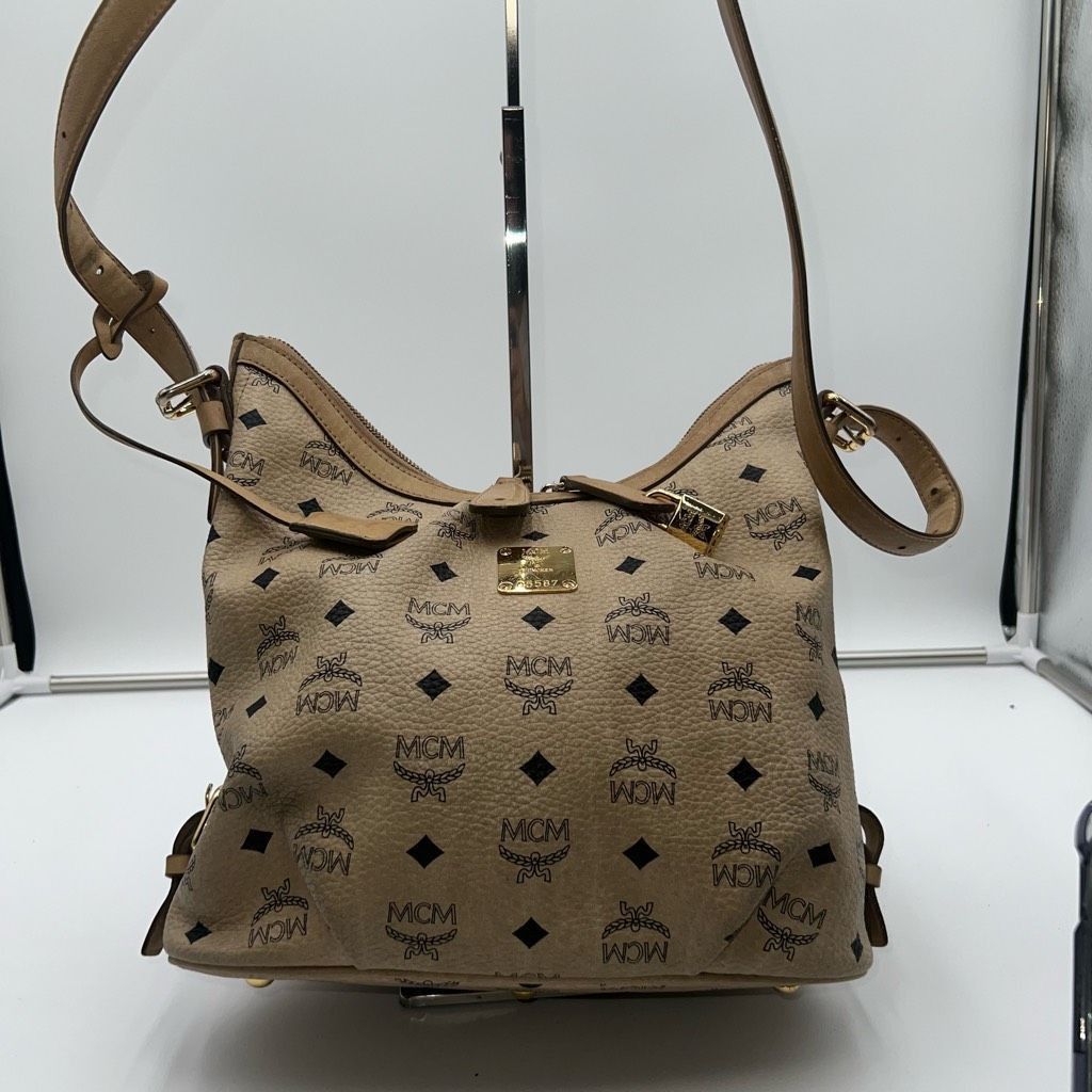 MCM MCM Visetos Hobo Bag Ivory Shoulder Bag Shopper Bag LogoPrin Size ONE SIZE - 1 Thumbnail
