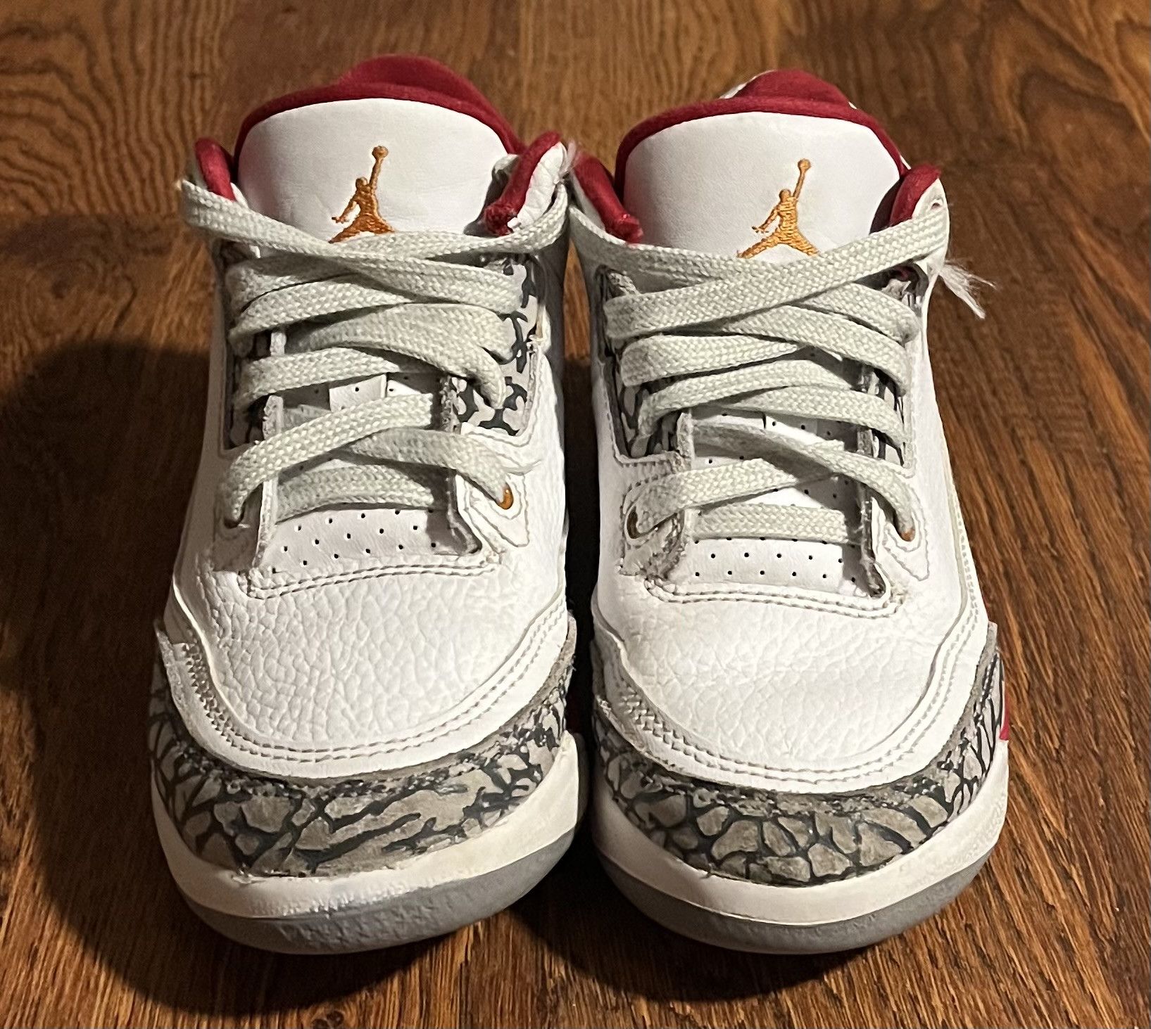 Jordan Brand Jordan 3 Retro Cardinal Toddler Sneakers Size 12.5C Size US 12.5 / EU 45-46 - 2 Thumbnail