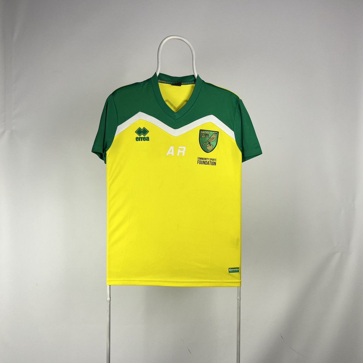Errea Men’s Jersey T-Shirt Errea Norwich City Albion size Small Size US S / EU 44-46 / 1 - 1 Thumbnail