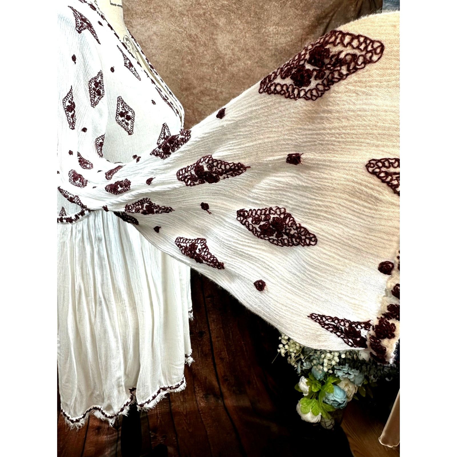 Free People Free People Diamond Embroidered Deep V Top Mini Dress size S Size S / US 4 / IT 40 - 15 Thumbnail