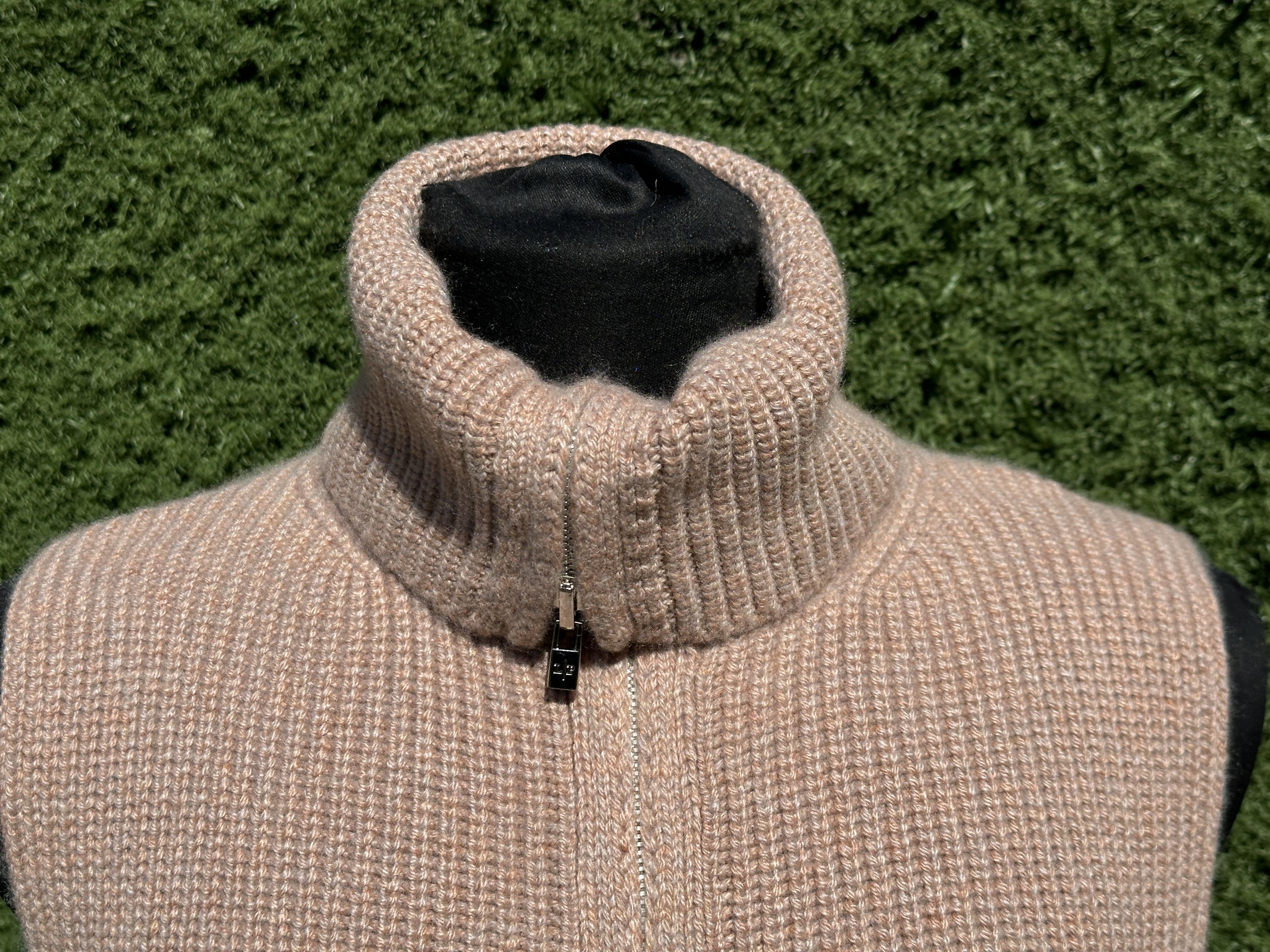Loro Piana Loro Piana Davenport Cashmere Vest Funnel Neck Knit One Size Size ONE SIZE - 17 Thumbnail