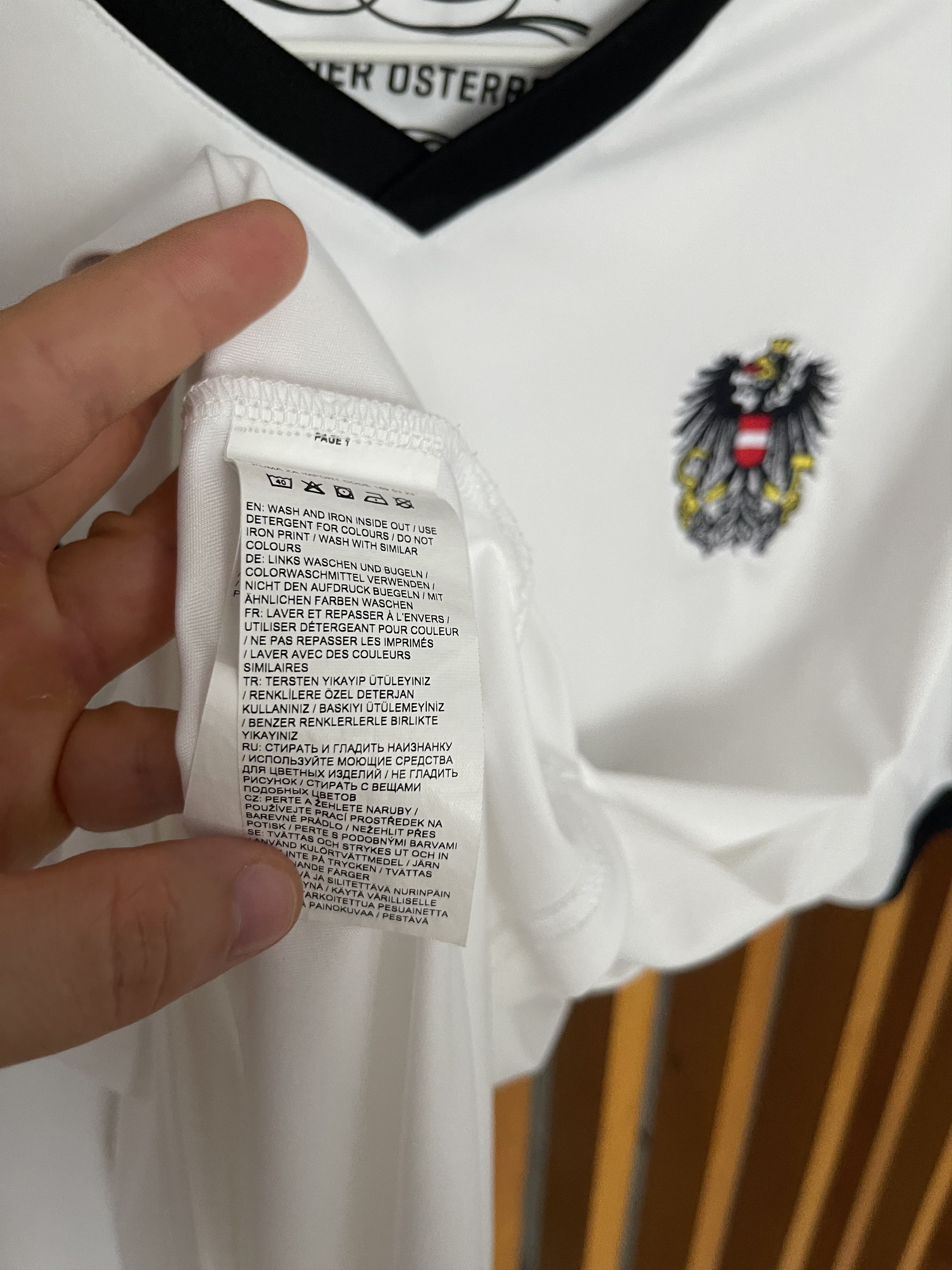 Puma Austria Jersey football shirt 2015 - 2016 Puma Men Size L Size US L / EU 52-54 / 3 - 9 Thumbnail