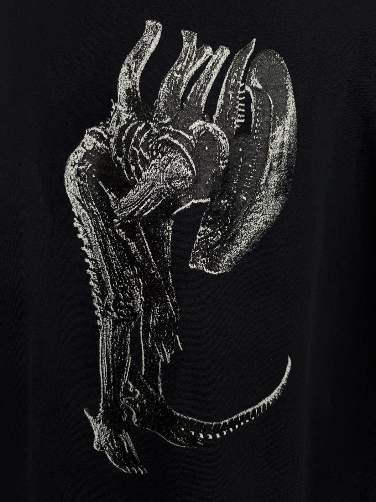 Vintage Vintage 90’s Alien Movie T-Shirt Vtg Rare AVP Promo Medium Size US M / EU 48-50 / 2 - 2 Thumbnail