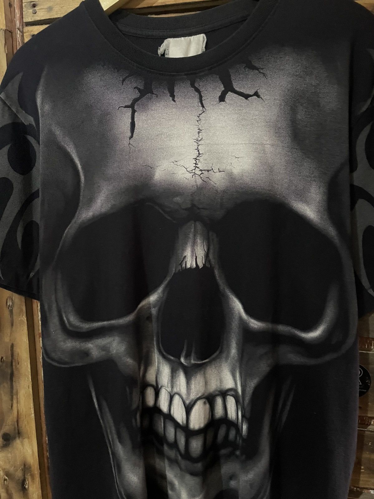 Vintage Vintage 90s skull aop tshirt Size US L / EU 52-54 / 3 - 5 Thumbnail