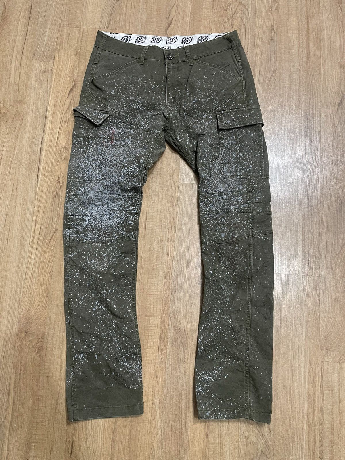 Dickies paintjob cargo pants