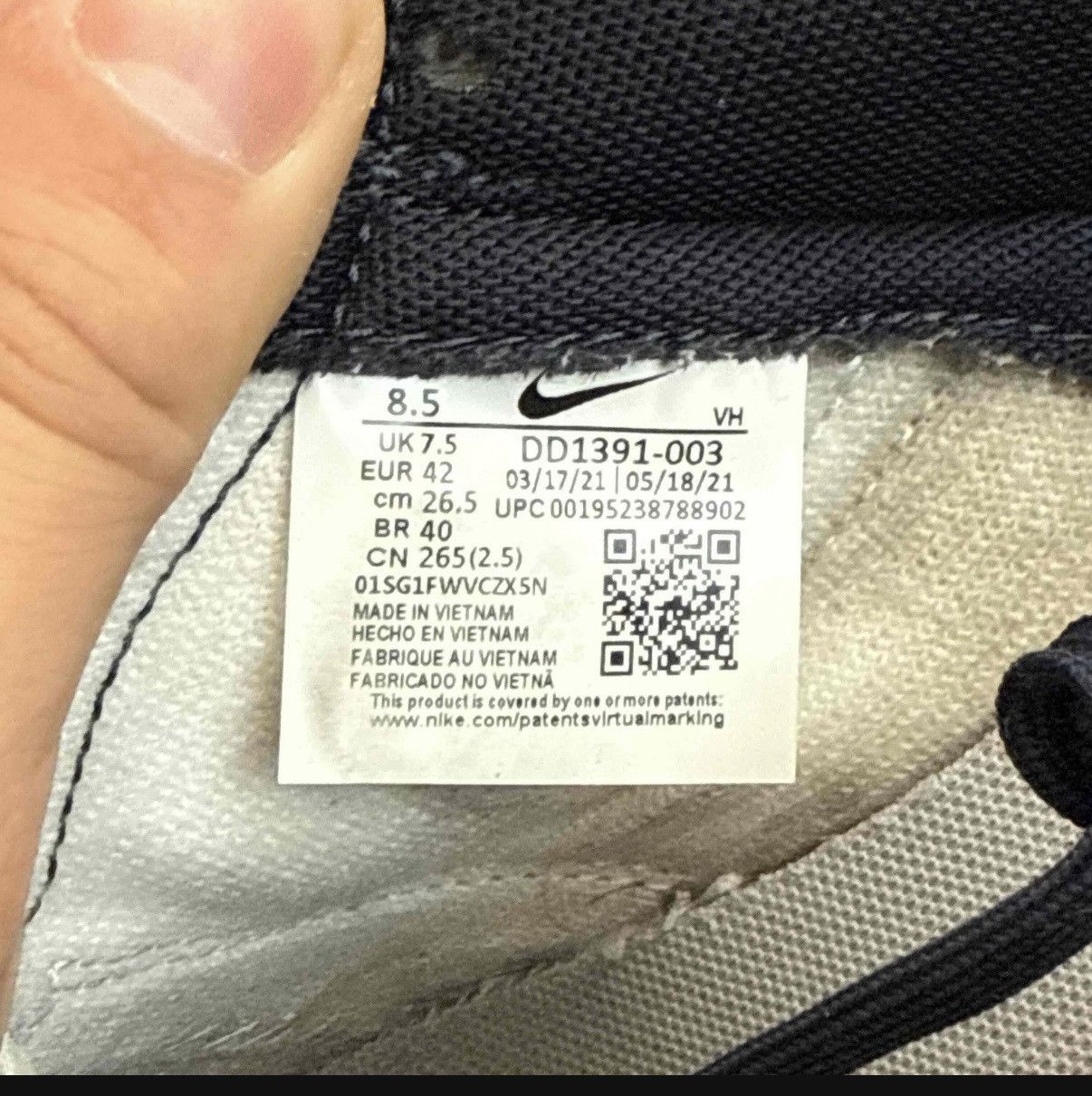 Nike Nike Dunk Georgetown 8.5 Size US 8.5 / EU 41-42 - 6 Thumbnail