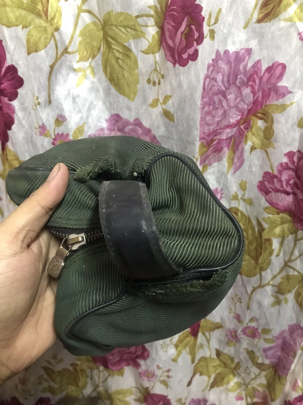 Louis Vuitton Authentic Louis Vuitton Size ONE SIZE - 10 Thumbnail