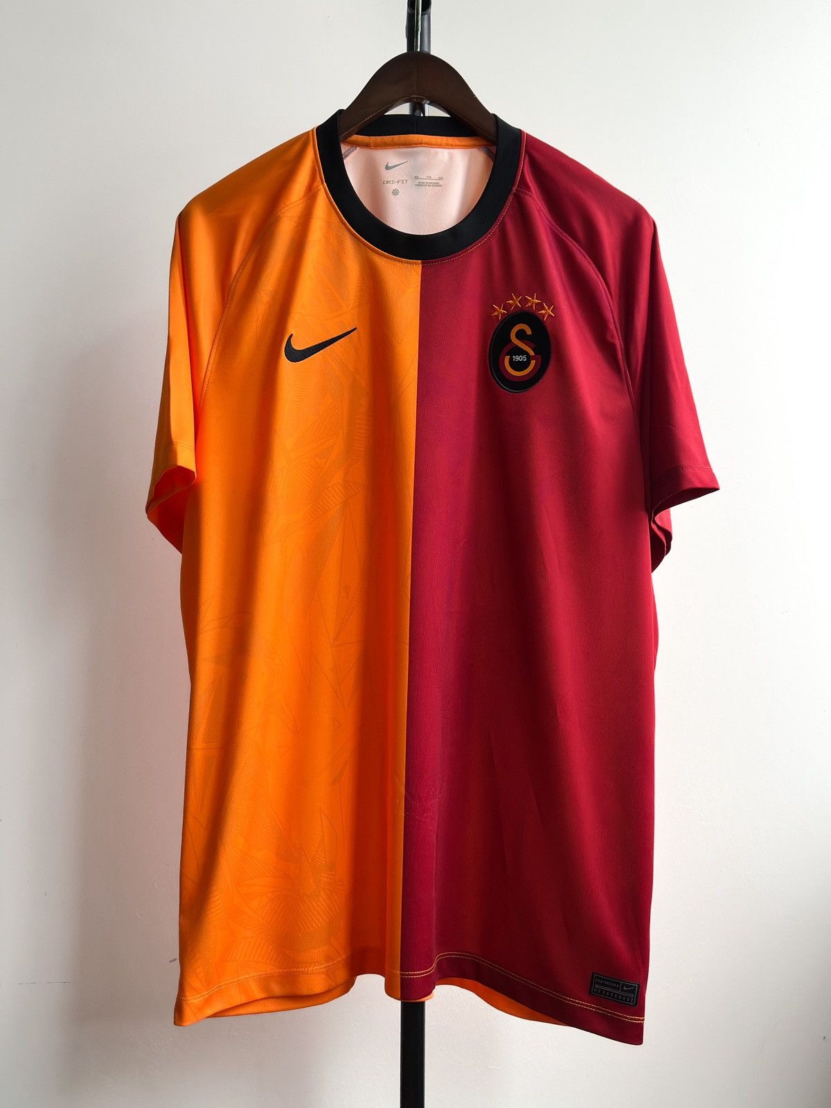 Nike Nike FC Galatasaray 2022/23 Soccer Jersey Football Shirt Size US XXL / EU 58 / 5 - 1 Thumbnail