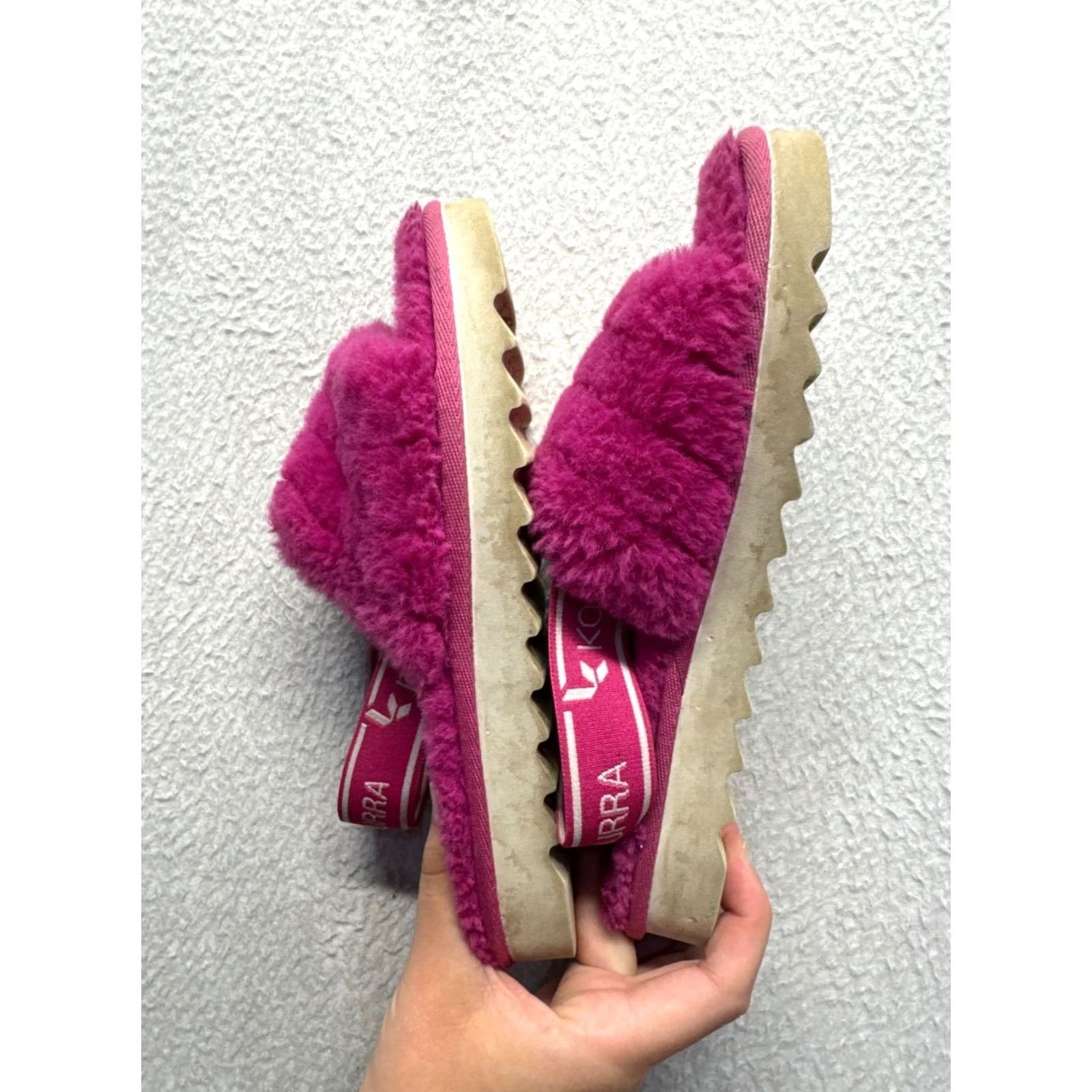 Vintage Koolaburra By UGG Pink Fluffy Slippers With Elastic Strap & Platform Sole Slipper Womens 10 Pink Platform Slipper Womens Size US 10 / IT 40 - 6 Thumbnail