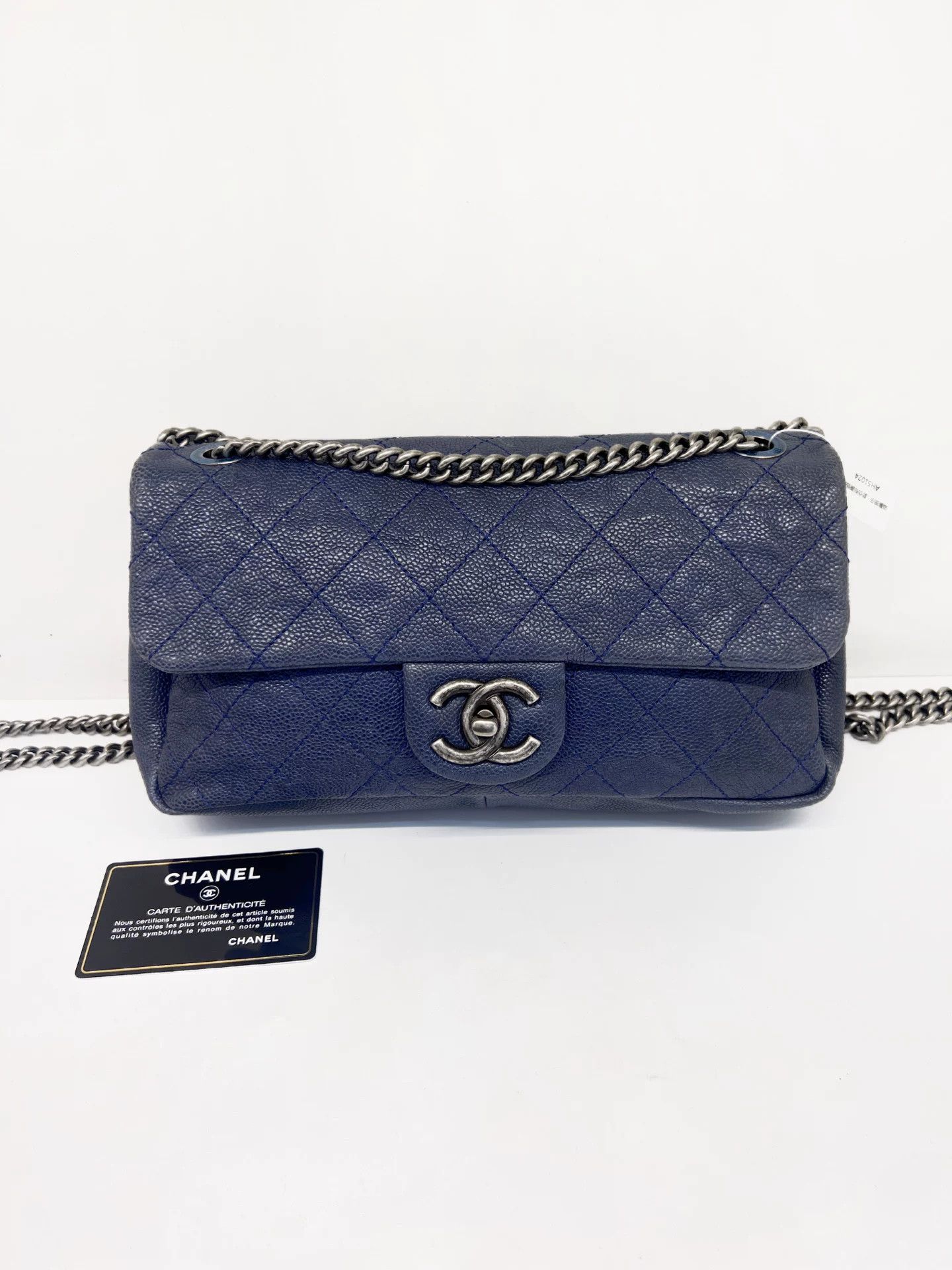 Chanel Pre-loved Bag Very good condition Size ONE SIZE - 1 Thumbnail