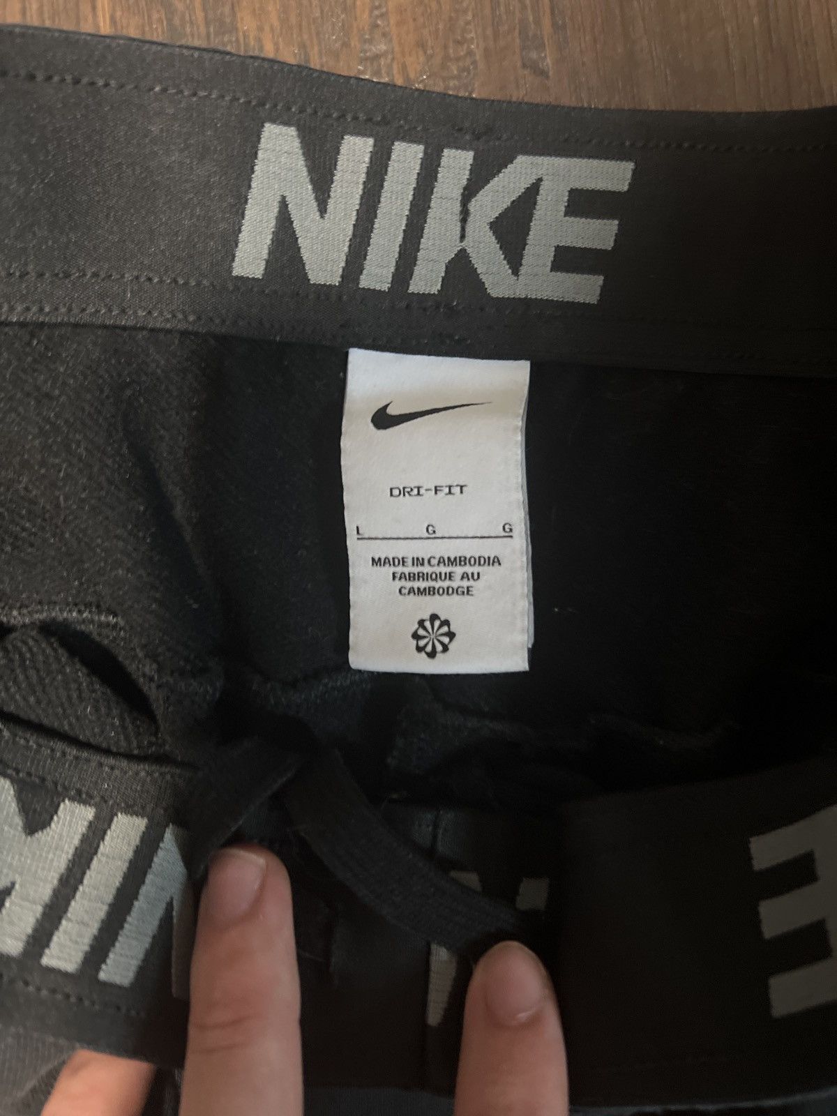 Nike Nike sweatpants large Size US 35 - 2 Thumbnail