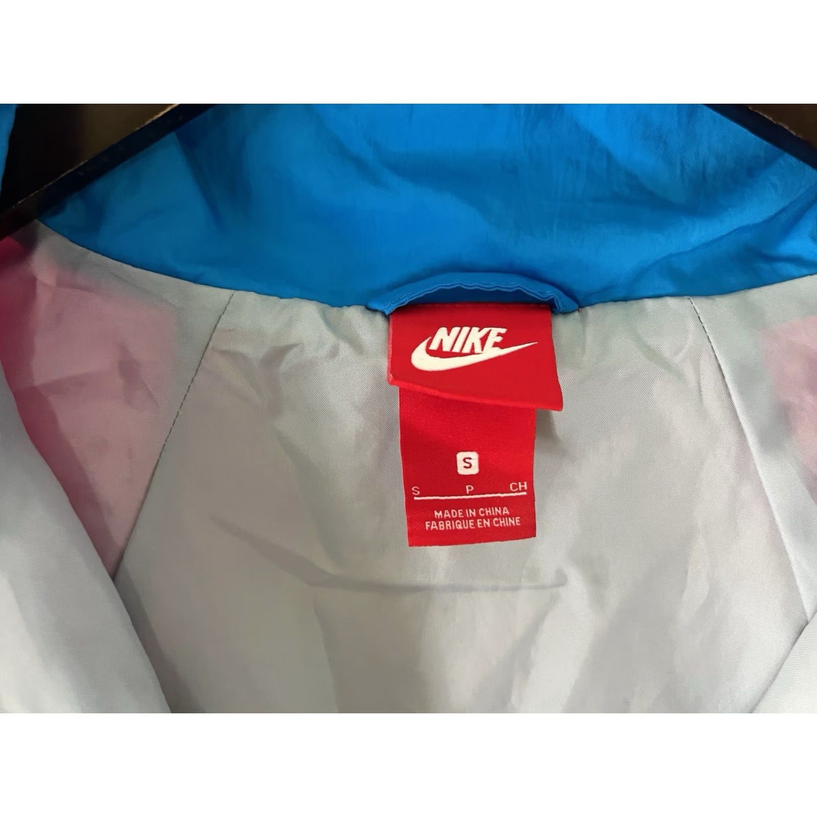 Nike VINTAGE Nike Anorak Jacket Mens Small 1/2 Zip Neon Pink Trim Gray Light 2018 EUC Size US S / EU 44-46 / 1 - 7 Thumbnail