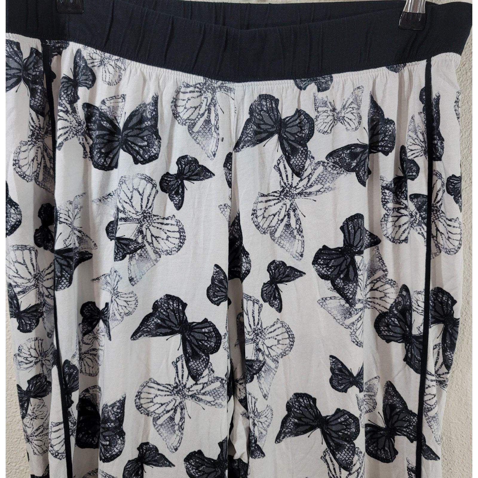 Other Cacique Black White Butterfly Print PJ Bottoms 14 16 Size 36" / US 14 / IT 50 - 2 Thumbnail