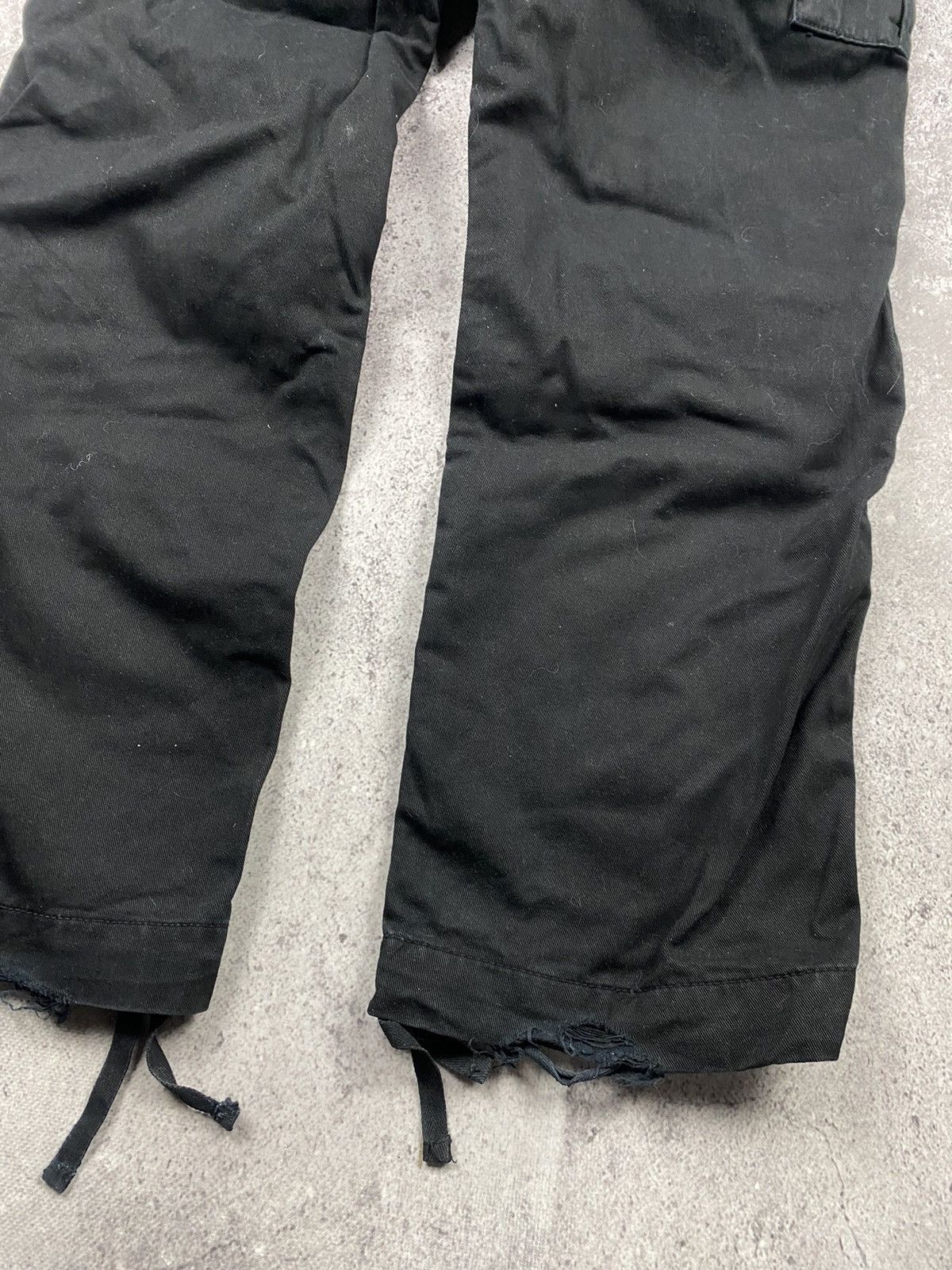 Carhartt × Vintage Vintage Carhartt Cargo Y2K baggy Black Pants Travis Style Size US 30 / EU 46 - 9 Thumbnail