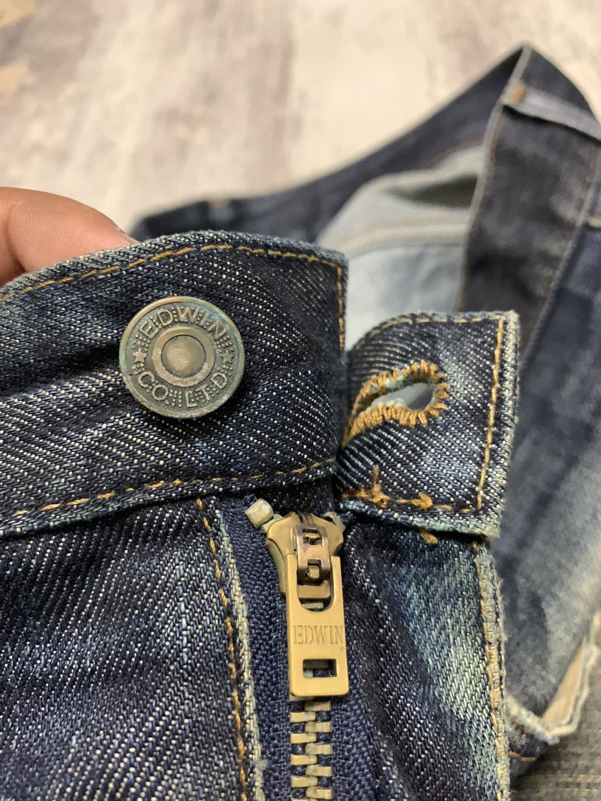 Japanese Brand Edwin 505 Distressed Mud Wash Denim Jeans Size US 37 - 9 Thumbnail