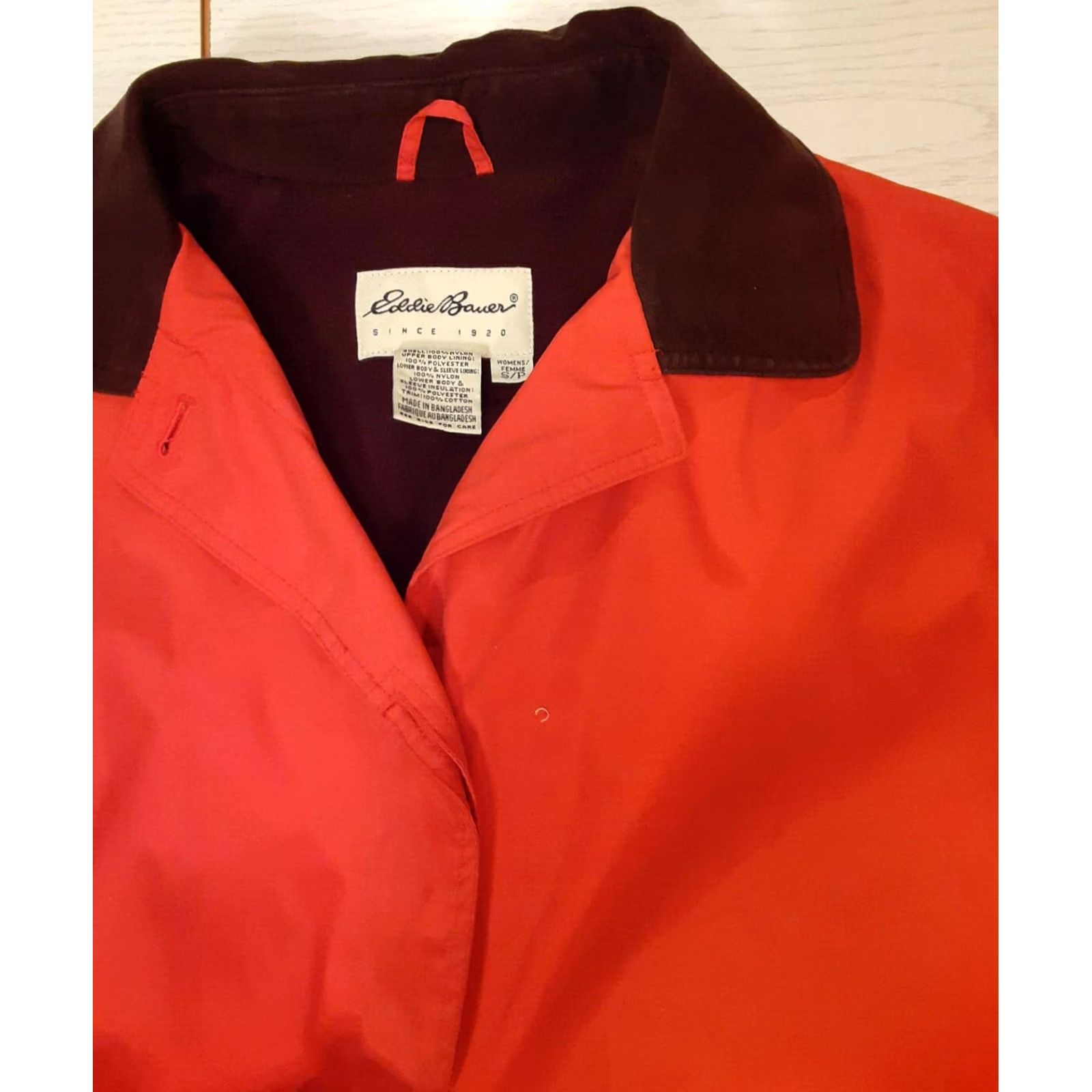 Eddie Bauer VINTAGE Eddie Bauer Coat Barn style Outdoor Nylon Full Zip Quilted Women S Red Womens Size S / US 4 / IT 40 - 5 Thumbnail