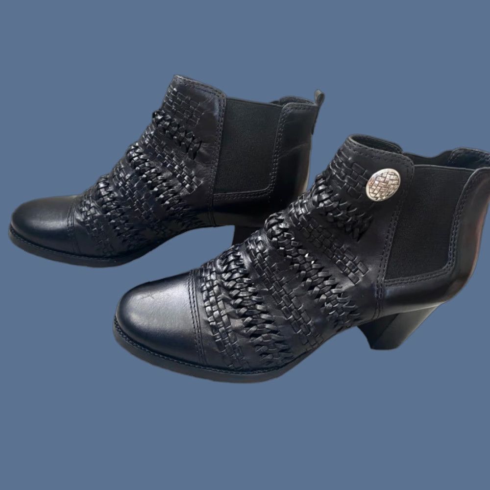 Brighton Brighton Galore Boots Women Bootie Black Woven Leather Button Breathable Block Heel 7.5 Vintage No Size US 8 / IT 38 - 1 Thumbnail