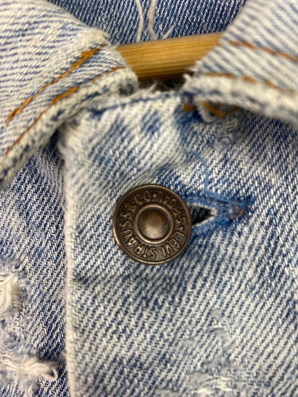 Levi's vintage levis denim jacket distressed very nice design Size US L / EU 52-54 / 3 - 7 Thumbnail