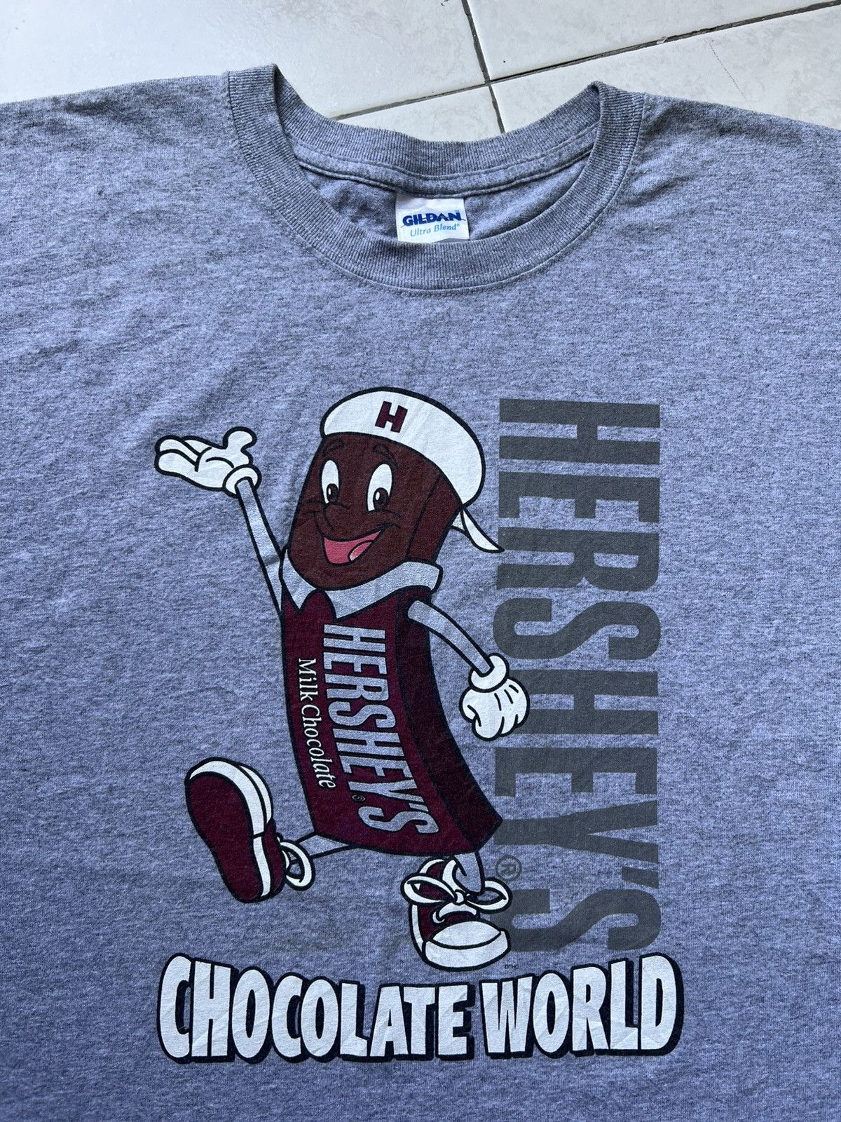 Vintage Hershey's Chocolate World Size US XL / EU 56 / 4 - 1 Thumbnail