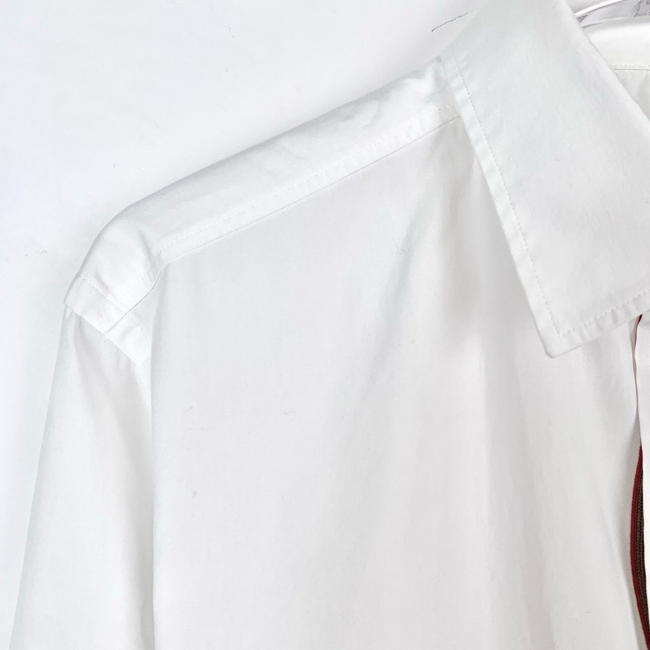 Burberry [Burberry] Embroidered Logo Lettering Notched Lapel White Co Size US XS / EU 42 / 0 - 7 Thumbnail
