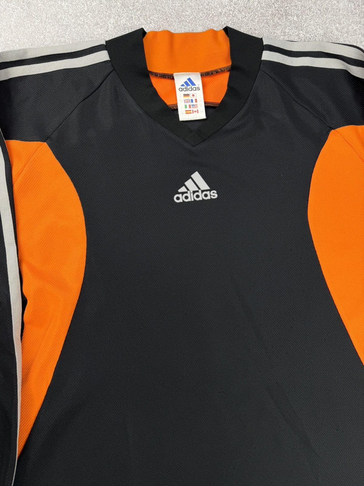 Adidas Vintage Adidas Goalkeeper Jersey Men’s Size M Size US M / EU 48-50 / 2 - 5 Thumbnail