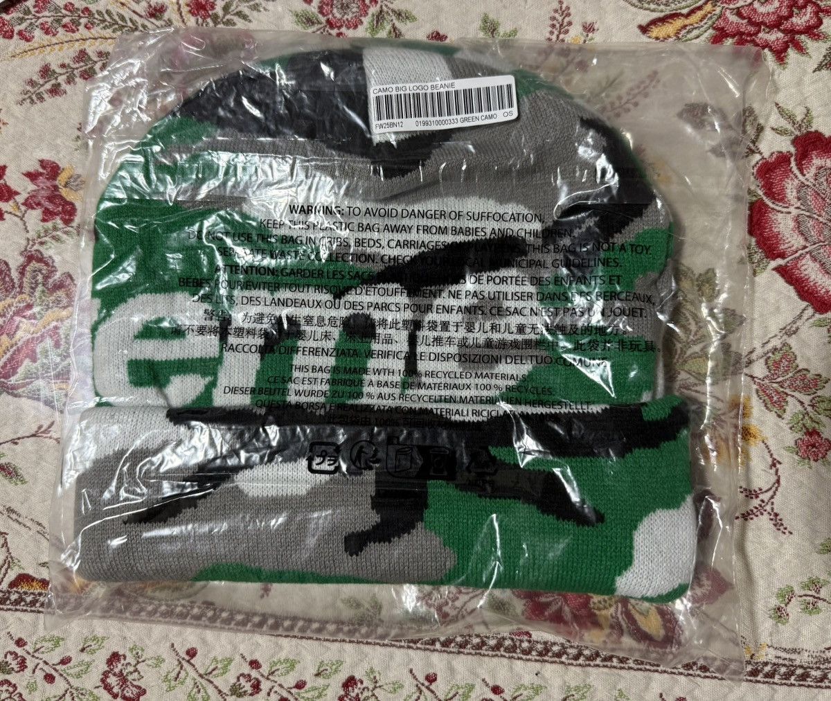 Supreme Supreme Camo Big Logo Beanie Green Camo Graphic Logo FW25 Size ONE SIZE - 4 Thumbnail