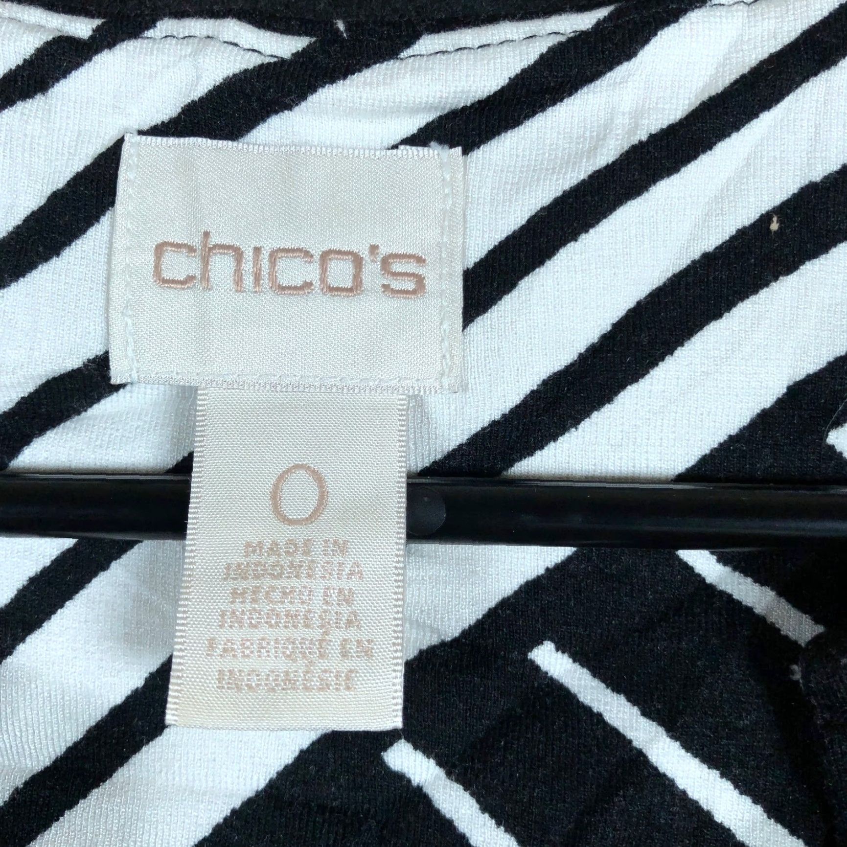 Vintage Chicos Blouse Womens Black White Abstract V-Neck Long Sleeve Stretch Shirt Casual Workwear 0 Size S / US 4 / IT 40 - 6 Thumbnail