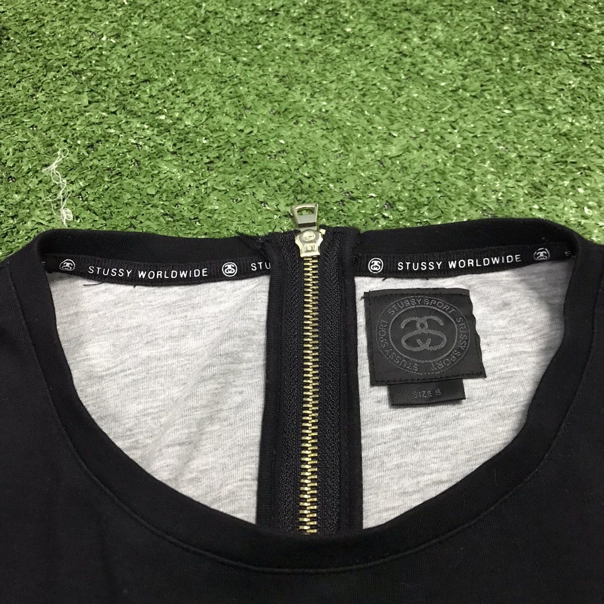 Japanese Brand 💥Flash Sale 💥💥Stussy💥 Crop Tops Stussy Tribe 💥 Size S / US 4 / IT 40 - 4 Thumbnail