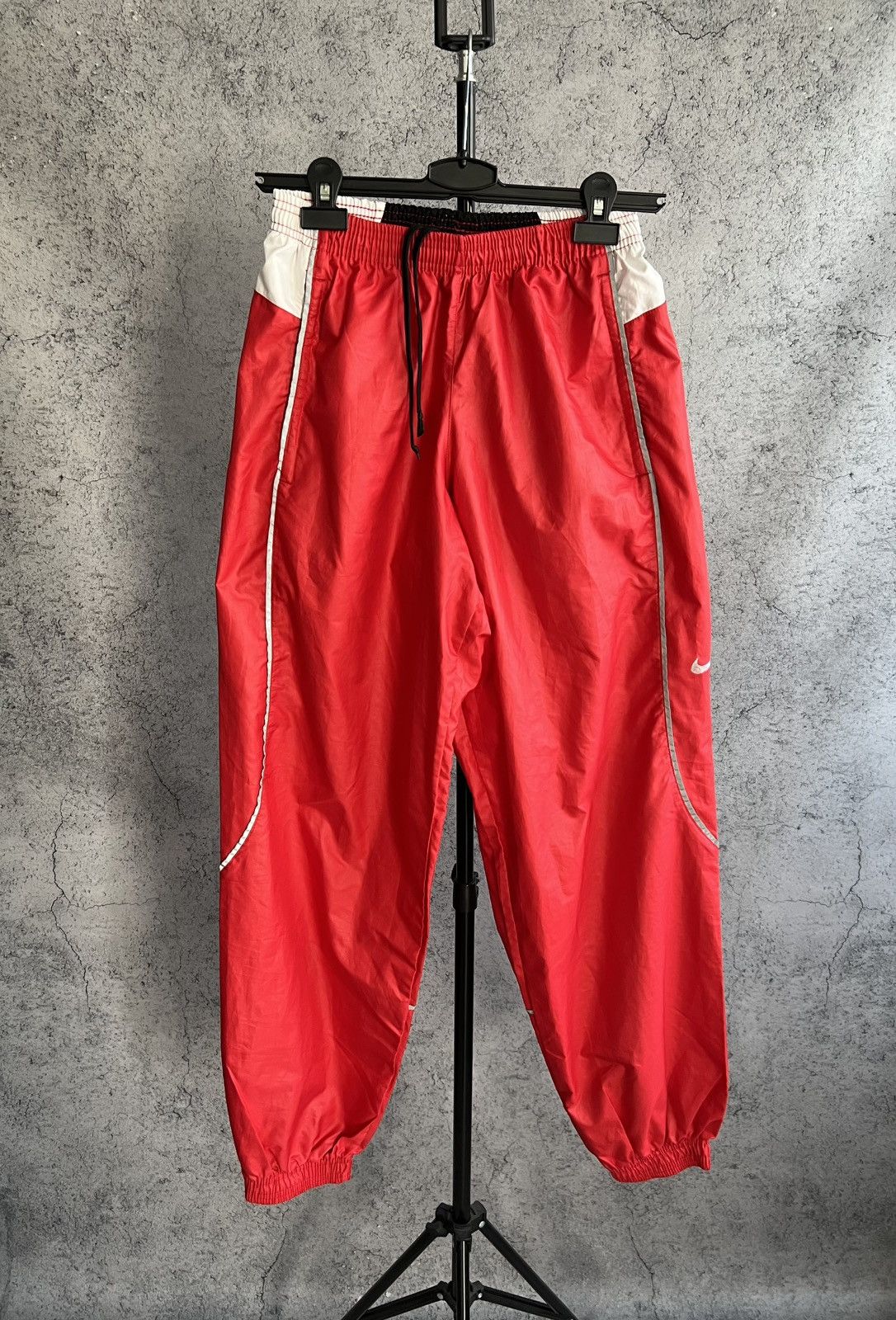 Nike Vintage Nike Y2K Pants 2000s Sportswear Pants Sweatpants Red Size US 32 / EU 48 - 1 Thumbnail