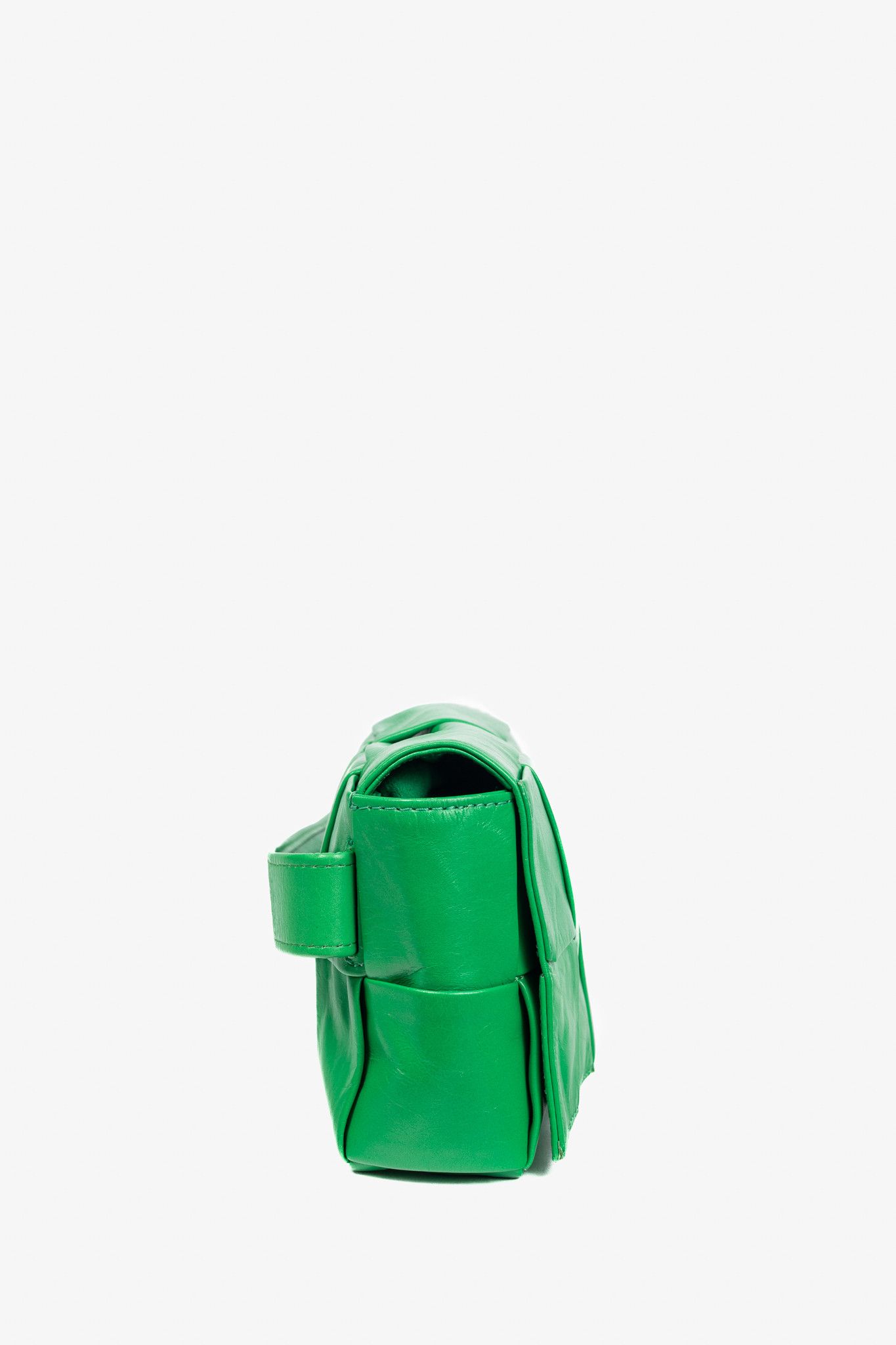 Bottega Veneta Bottega Veneta Cassette Mini Green Intreccio-Woven Belt Bag Size ONE SIZE - 3 Thumbnail