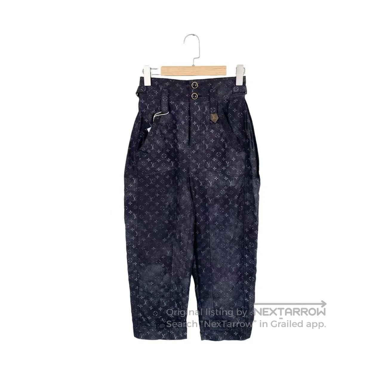 Louis Vuitton Louis Vuitton Full print of presbyopia silk high-waisted t Size 42" / US 20 - 1 Thumbnail