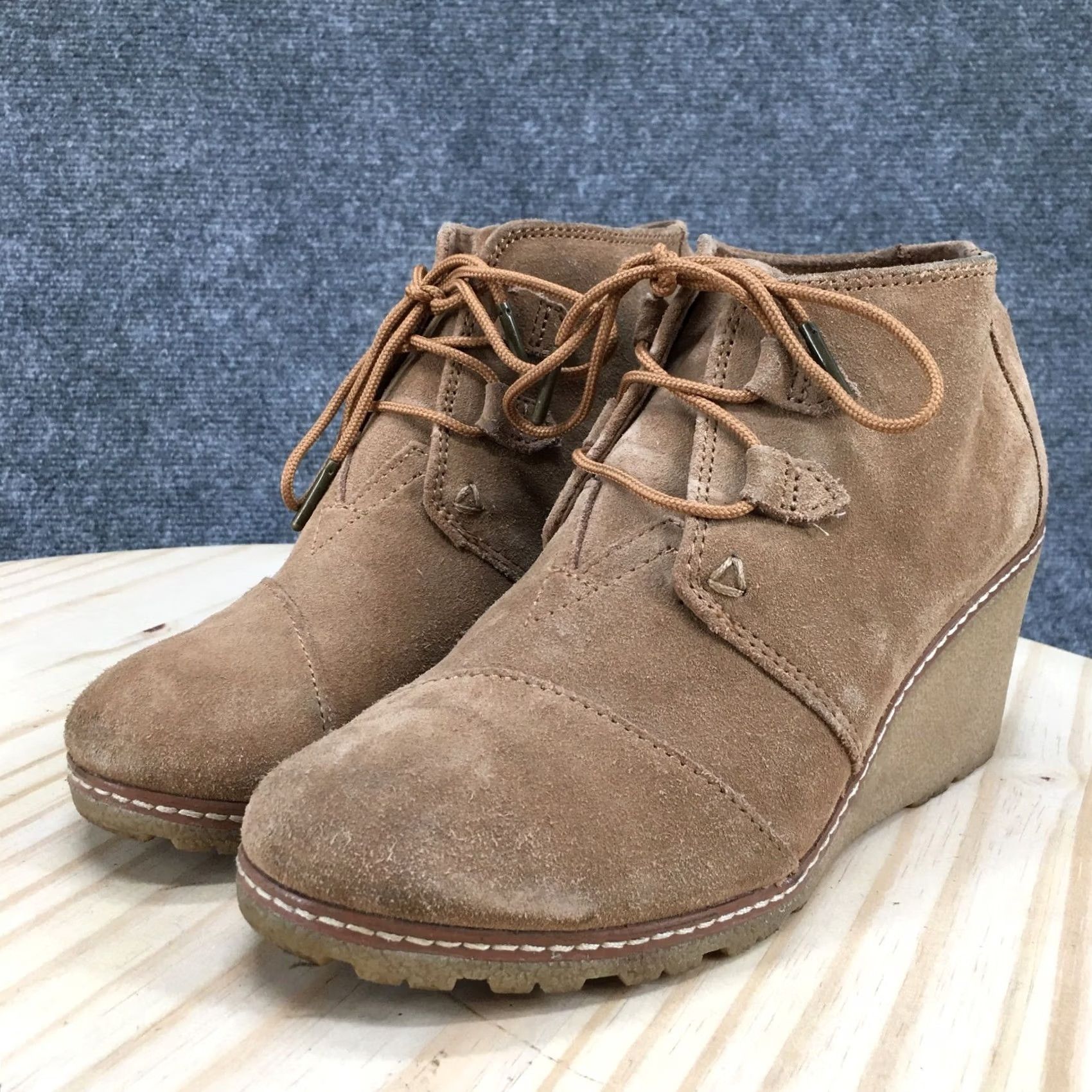 Toms TOMS Boots Womens 7.5 Kala Desert Wedge Ankle Bootie Brown Suede Casual Boots Size US 8 / IT 38 - 7 Thumbnail
