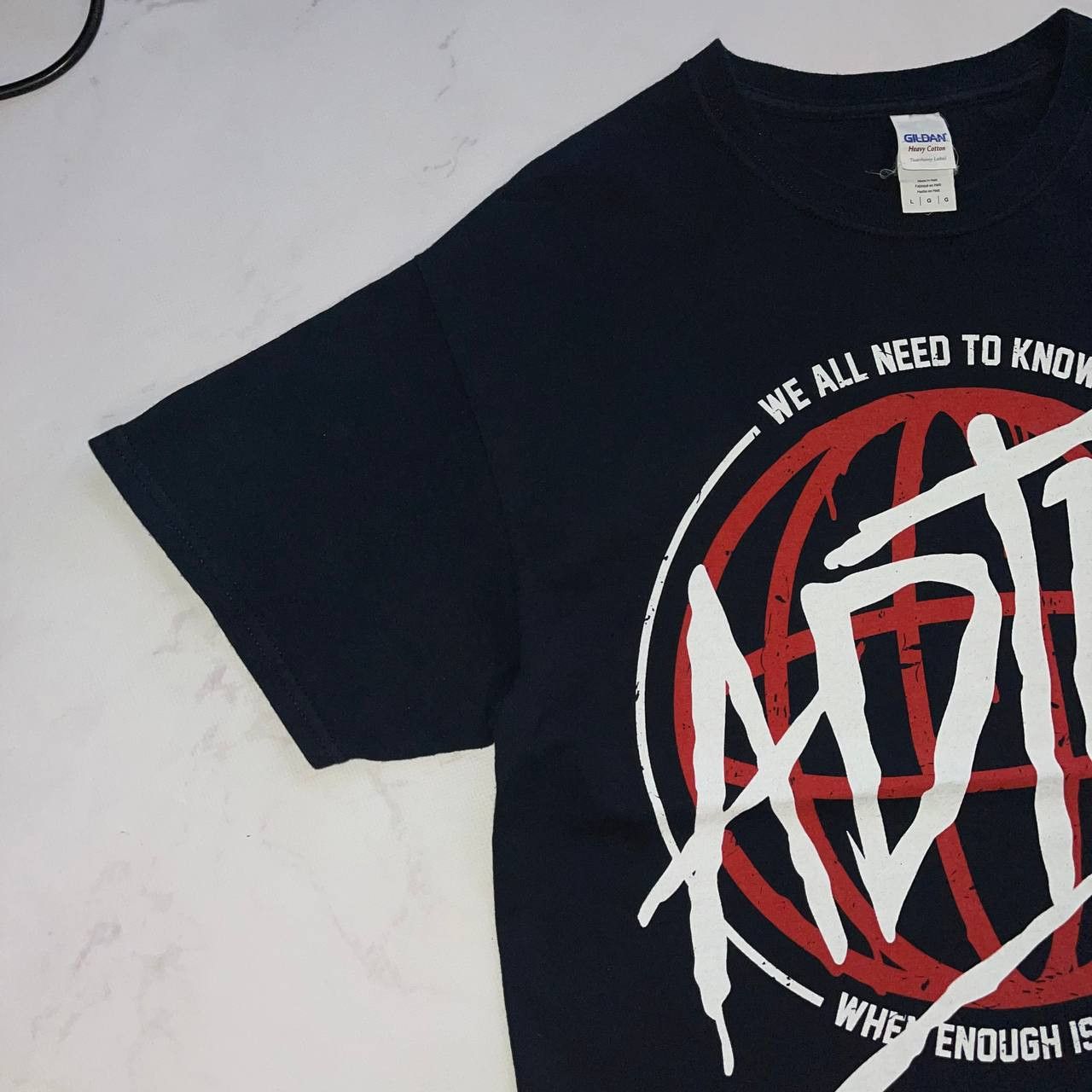 Vintage Vintage A Day To Remember Common Courtesy Rock Band T-Shirt Size US L / EU 52-54 / 3 - 5 Thumbnail