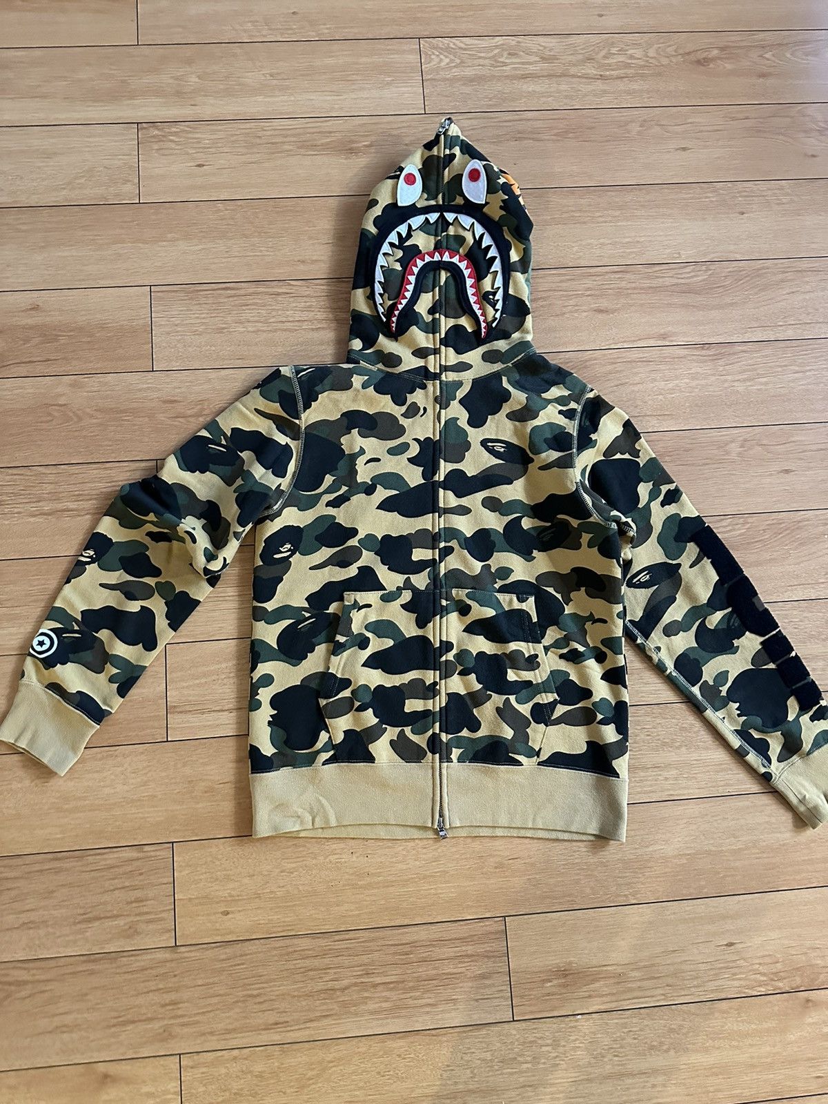 Bape 1st Camo Detachable Shark Full Zip Hoodie Size US M / EU 48-50 / 2 - 1 Thumbnail