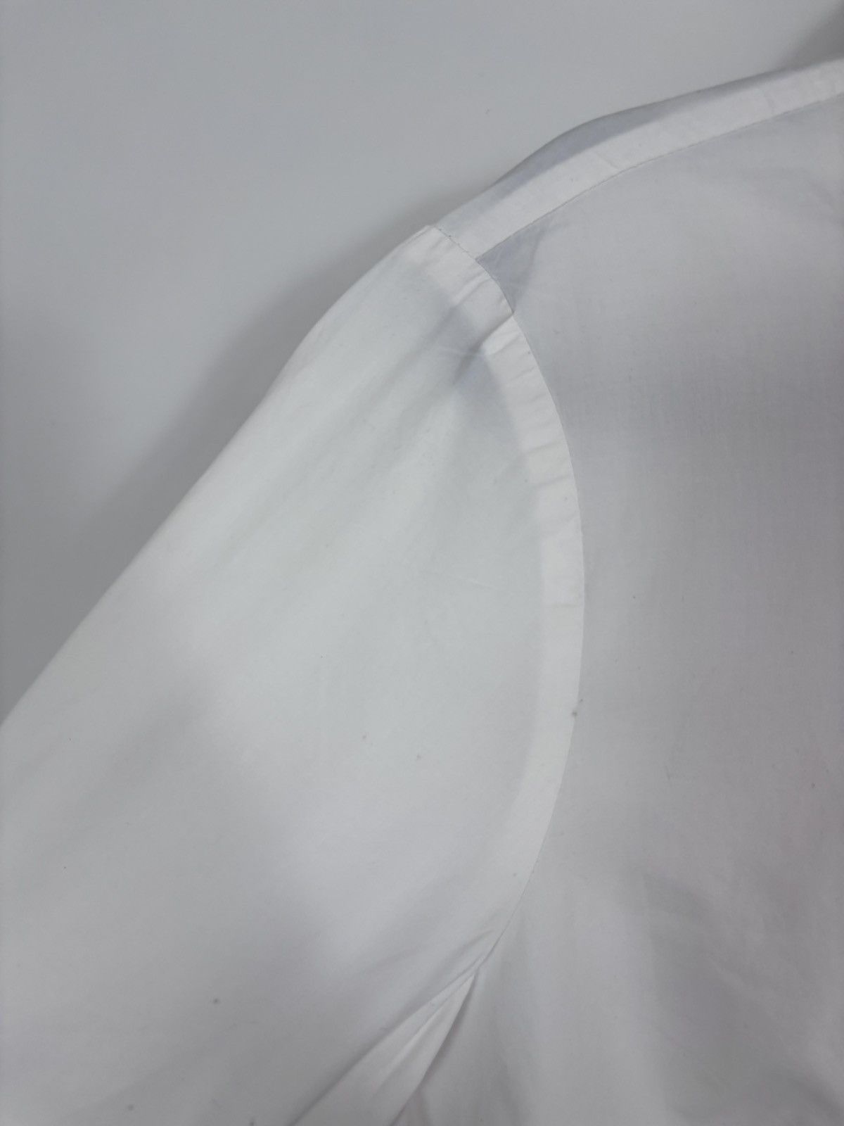Gianfranco Ferre Vintage Gianfranco Ferre Women’s White Short Sleeve Shirt Size L / US 10 / IT 46 - 7 Thumbnail