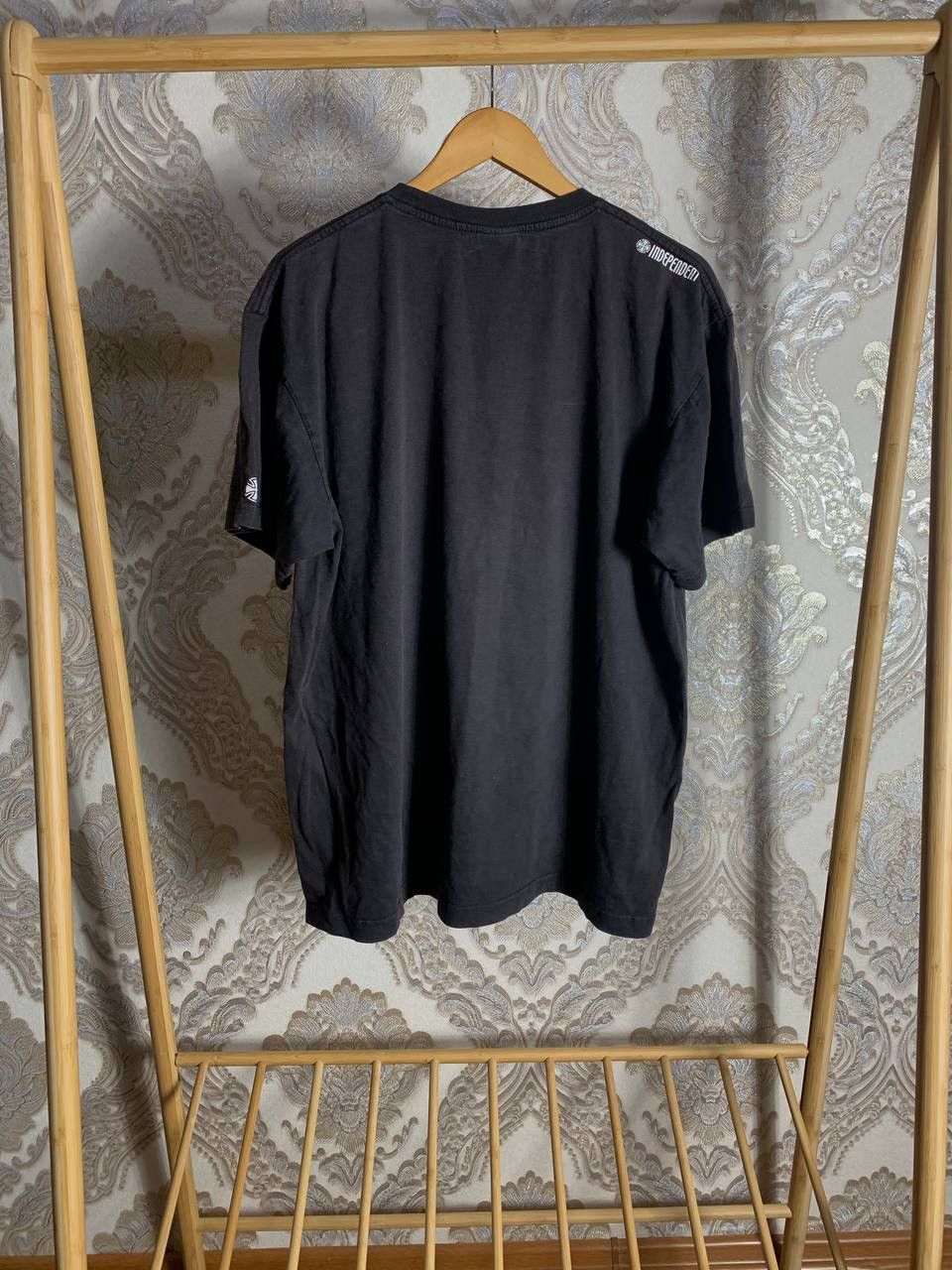 Independent Truck Co. × Vintage VERY RARE INDEPENDENT SKATEBOARDER T-SHIRT BIG LOGO Y2K 90s Size US XL / EU 56 / 4 - 7 Thumbnail