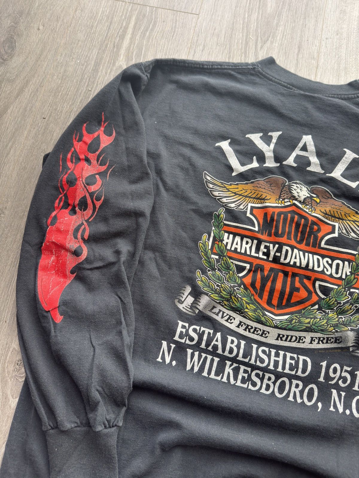 Harley Davidson 1990 Harley davidson longsleeve flames Size US L / EU 52-54 / 3 - 7 Thumbnail