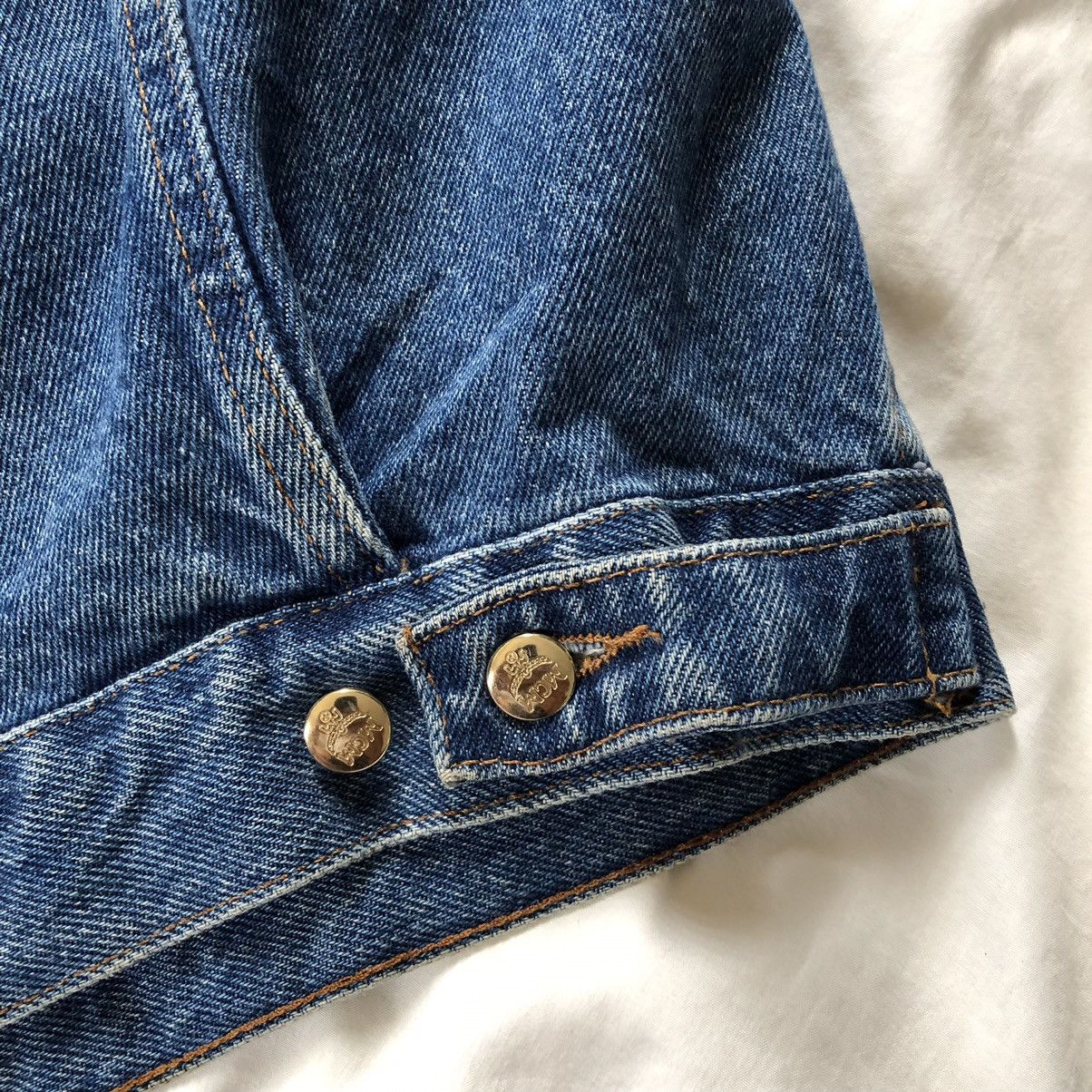 MCM MCM Legere Rare Big Embroidery Logo Trucker Denim Jacket Size US M / EU 48-50 / 2 - 7 Thumbnail